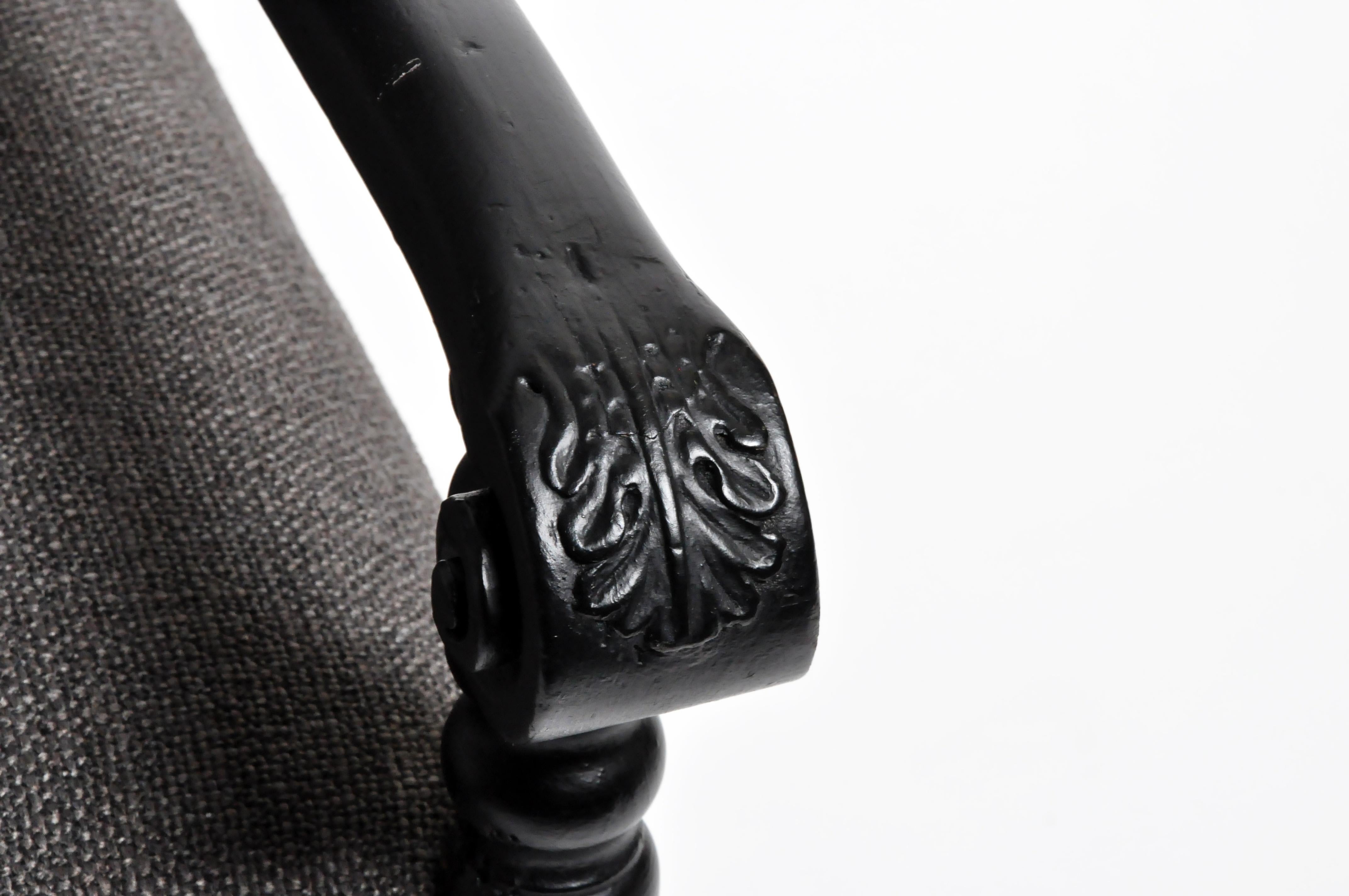 Geschnitzter Sessel im Stil Louis XIII im Angebot 6