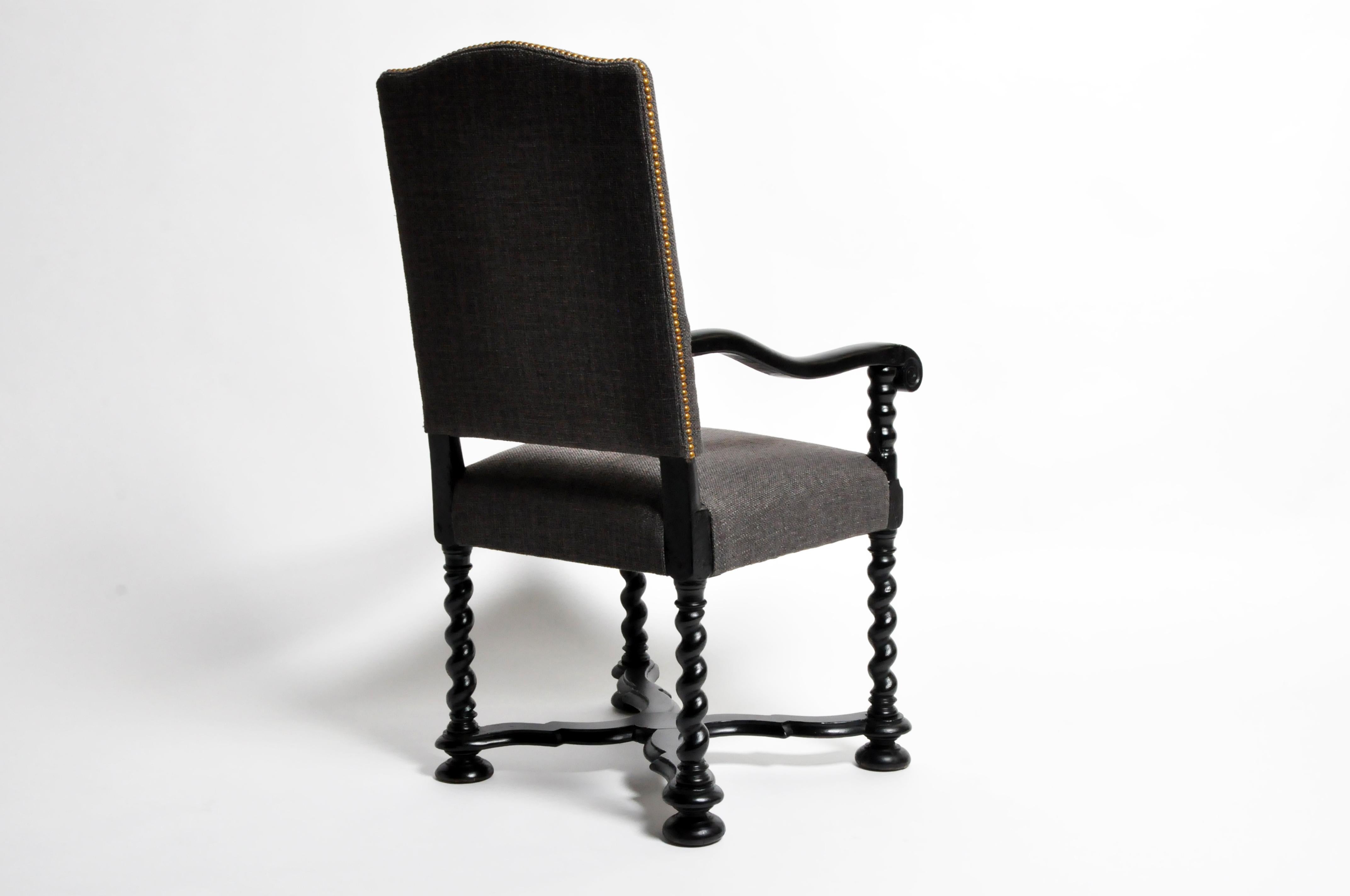 Geschnitzter Sessel im Stil Louis XIII (Französisch) im Angebot