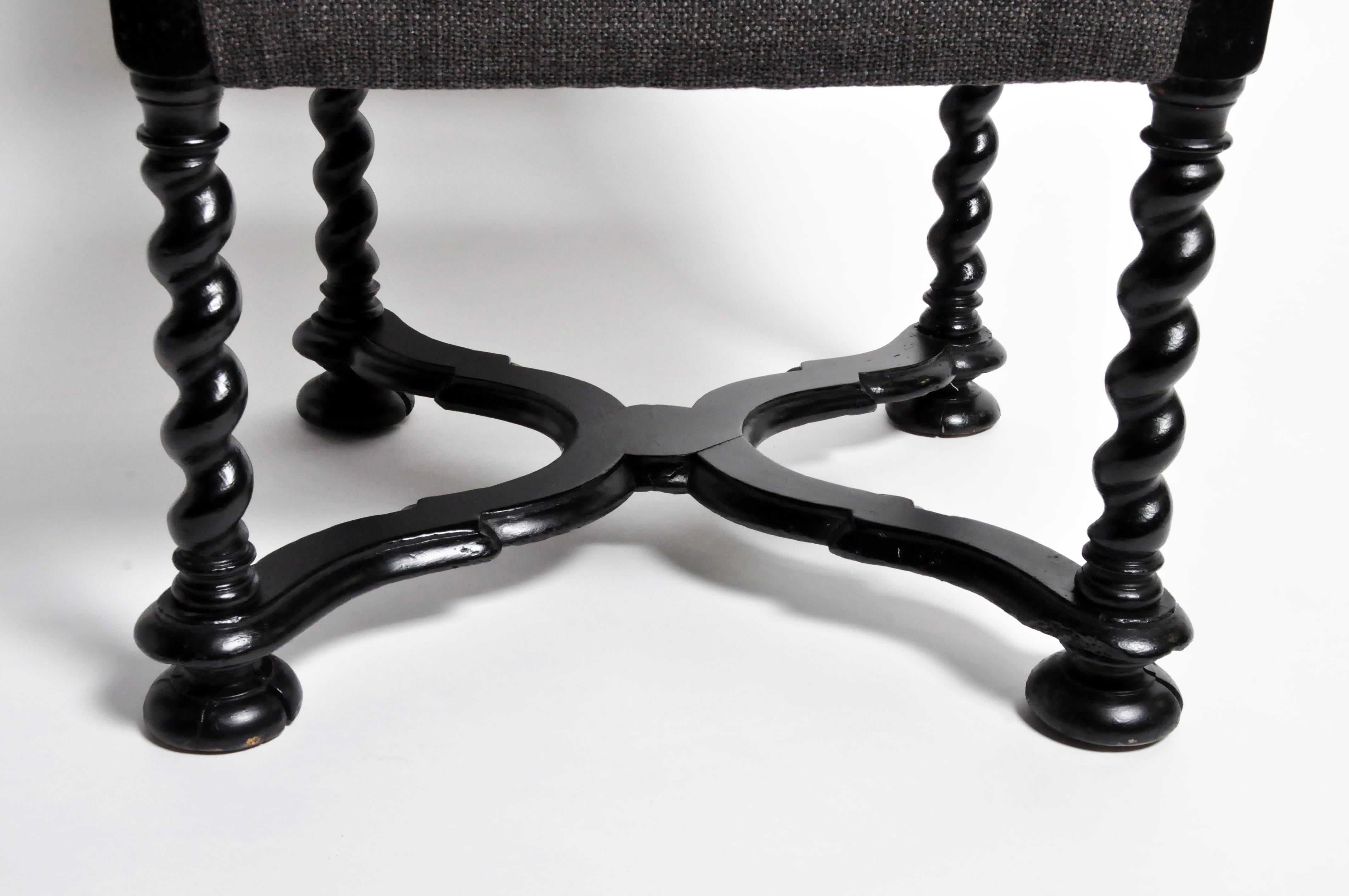 Geschnitzter Sessel im Stil Louis XIII im Angebot 1