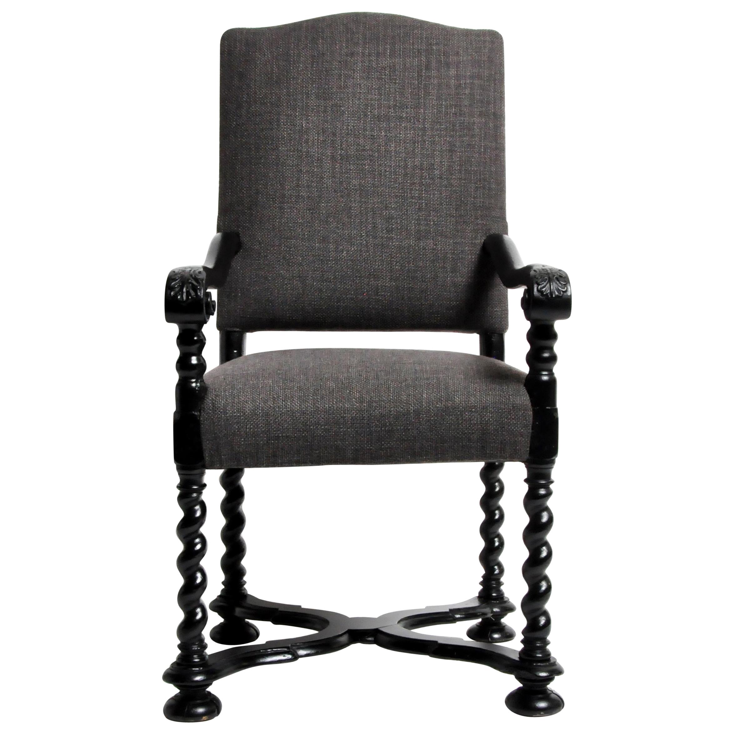 Geschnitzter Sessel im Stil Louis XIII im Angebot