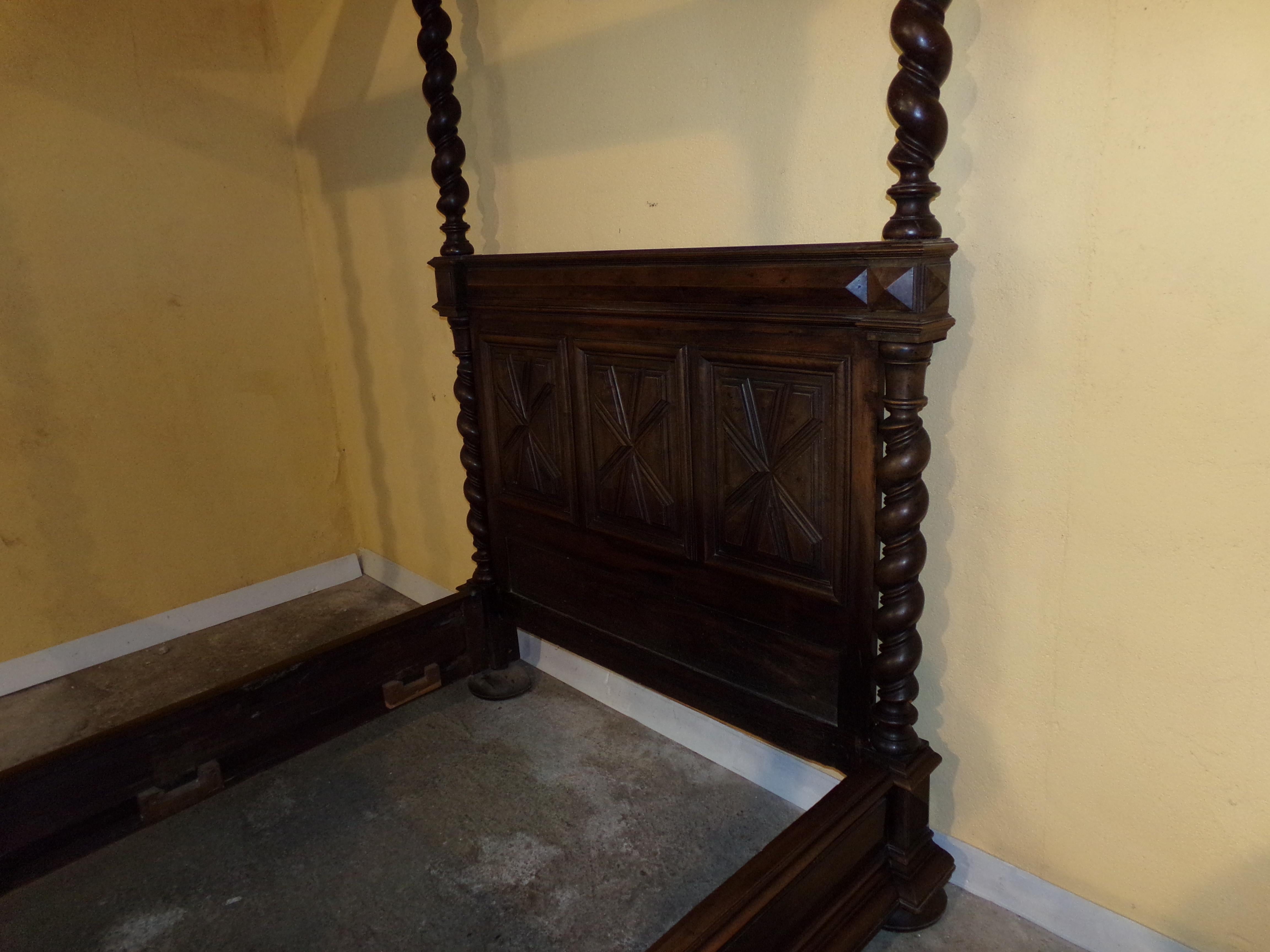 Louis XIII Style Queen Sized Four Poster Bed and Two Bedside Cabinets C1880 For Sale 2