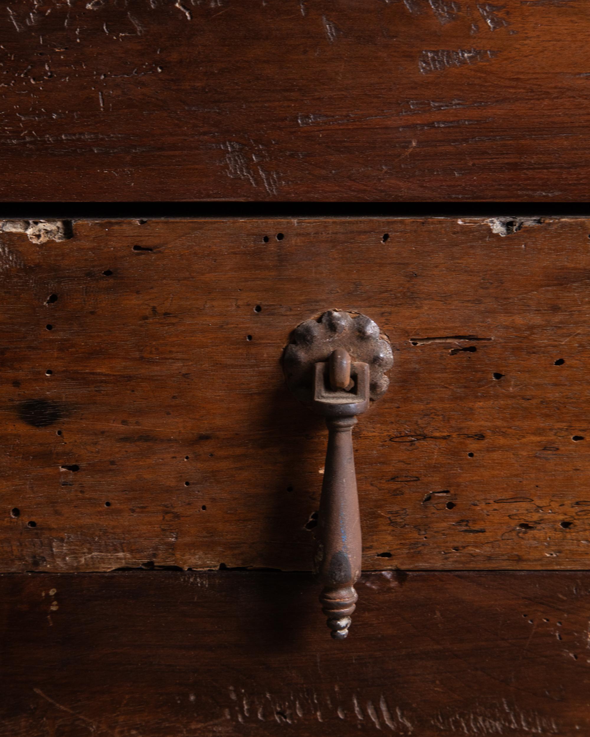 Louis XIII Walnut Desk w/ False Drawer Front. France, 18th Century For Sale 2
