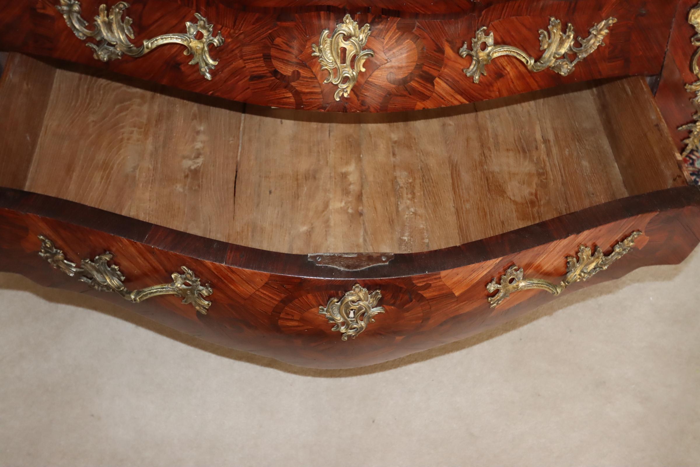Louis XIV,  17th Century Kingwood  Commode with Marble Top For Sale 3
