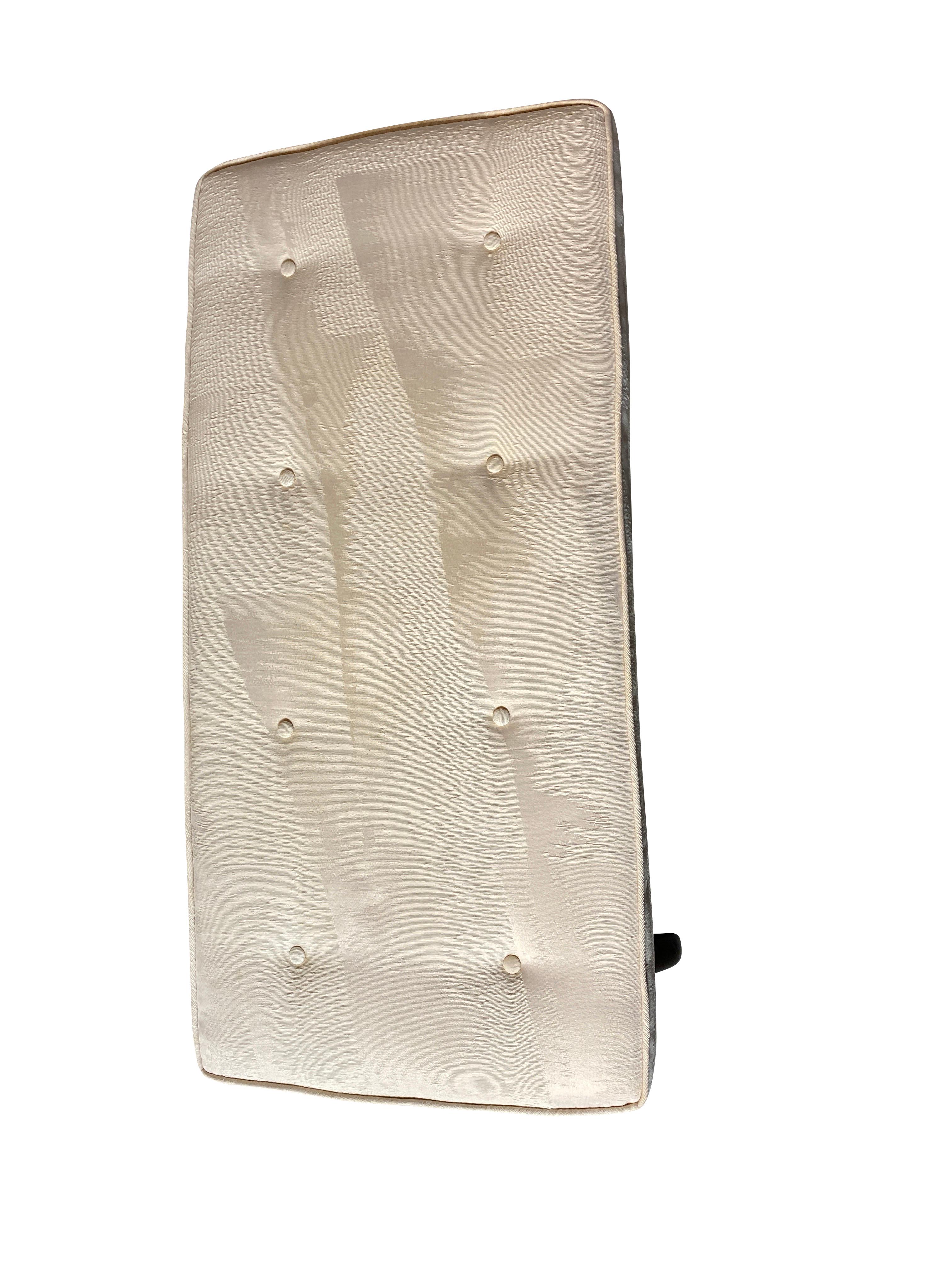 Louis XIV Baroque Os De Mouton Walnut Bench 1