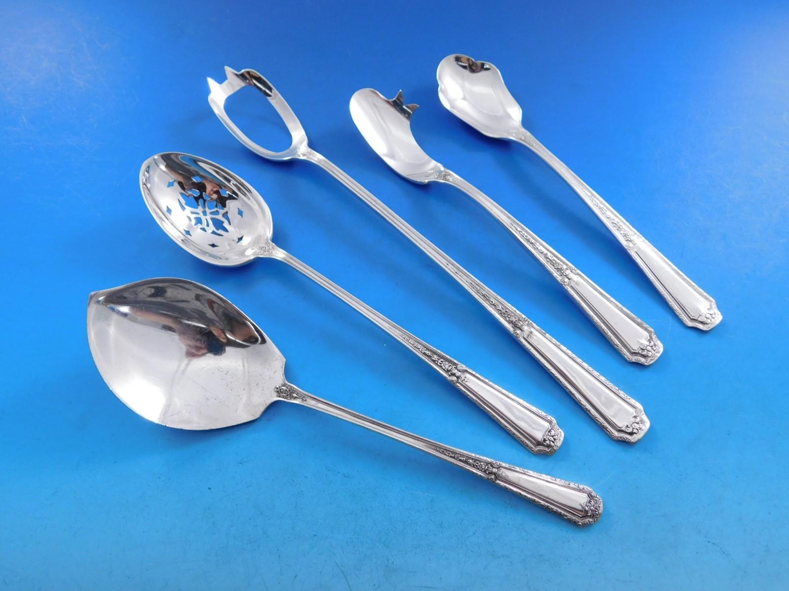 Louis XIV by Towle Sterling Silver Flatware Set 12 Service 135 pcs Many servers For Sale 6