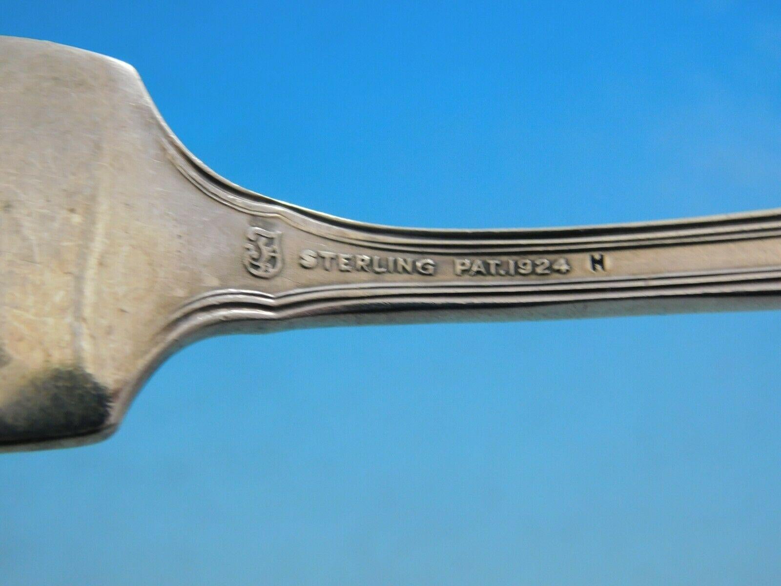 Louis XIV by Towle Set di posate in argento sterling per 12 cene 65 pezzi In condizioni ottime in vendita a Big Bend, WI
