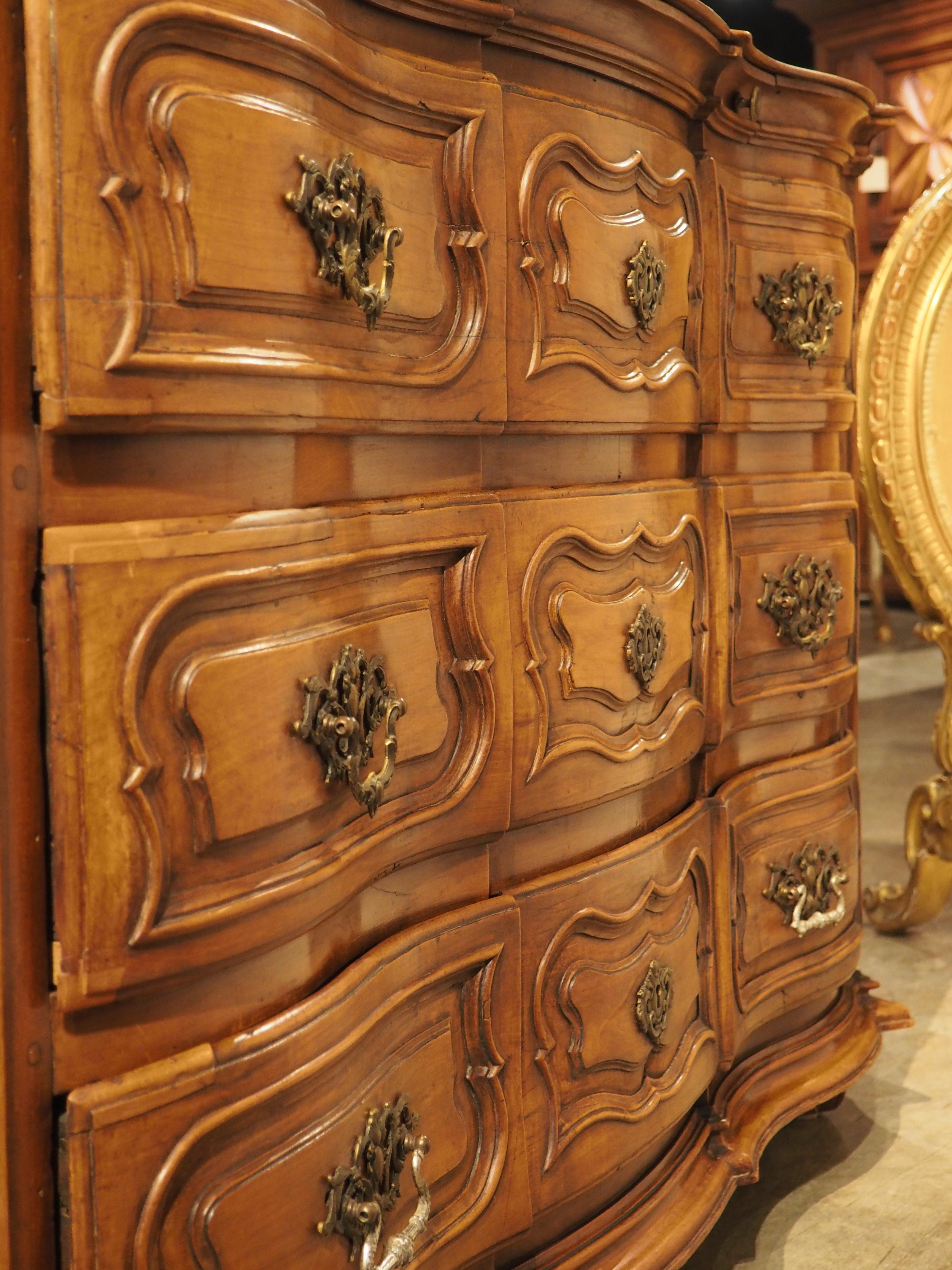 Louis XIV Cherrywood Commode from France, Early 18th Century For Sale 6