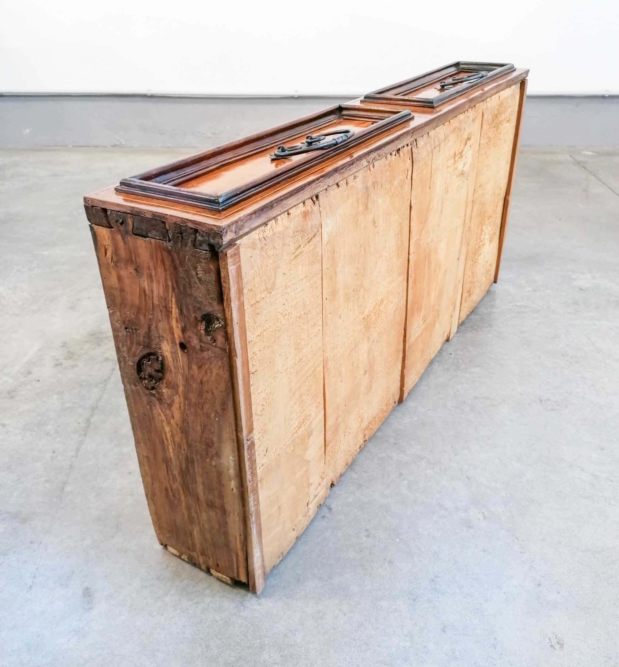 Louis XIV Chest of Drawers in Walnut and Briar, 1700 For Sale 5