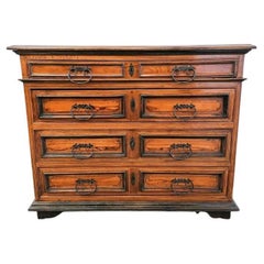 Louis XIV Chest of Drawers in Walnut and Briar, 1700 - 2