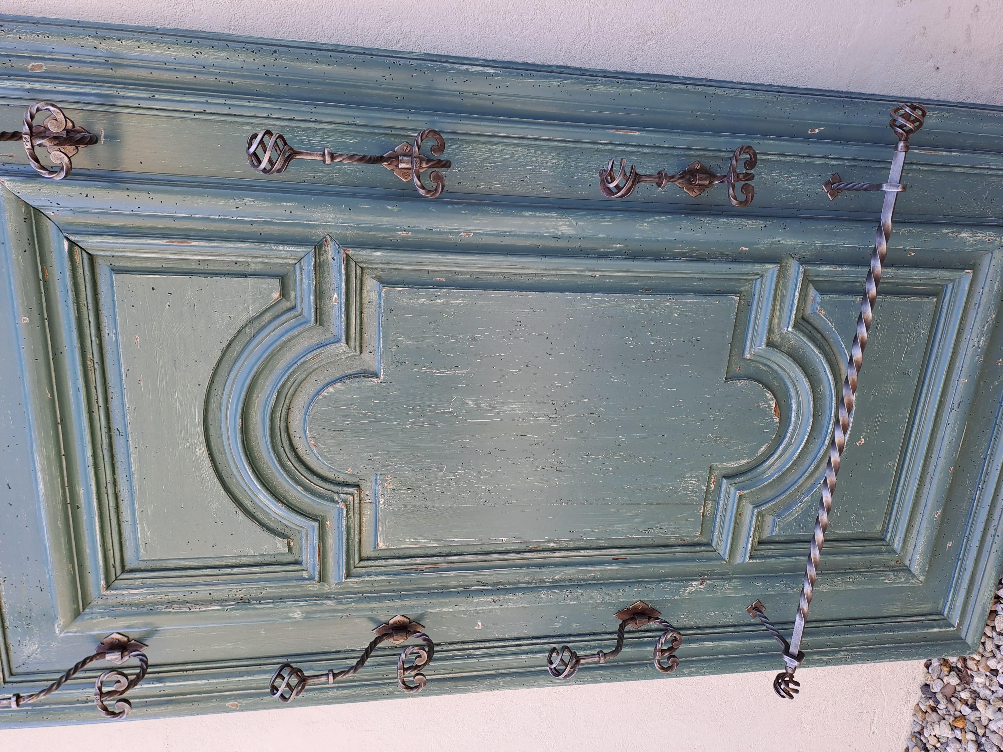 Appendiabiti Luigi XIV in legno laccato e ferro battuto In condizioni discrete in vendita a BARSAC, FR
