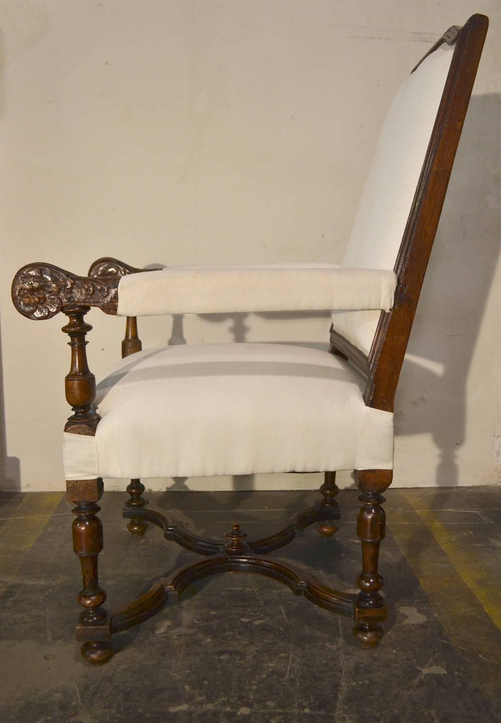 This stylish chair has been a favourite piece, but it's time for it to find a new home. It's nicely carved and an early piece, dating from the late 18th century. The back has a comfortable pitch and the piece is in good condition. There is a minor