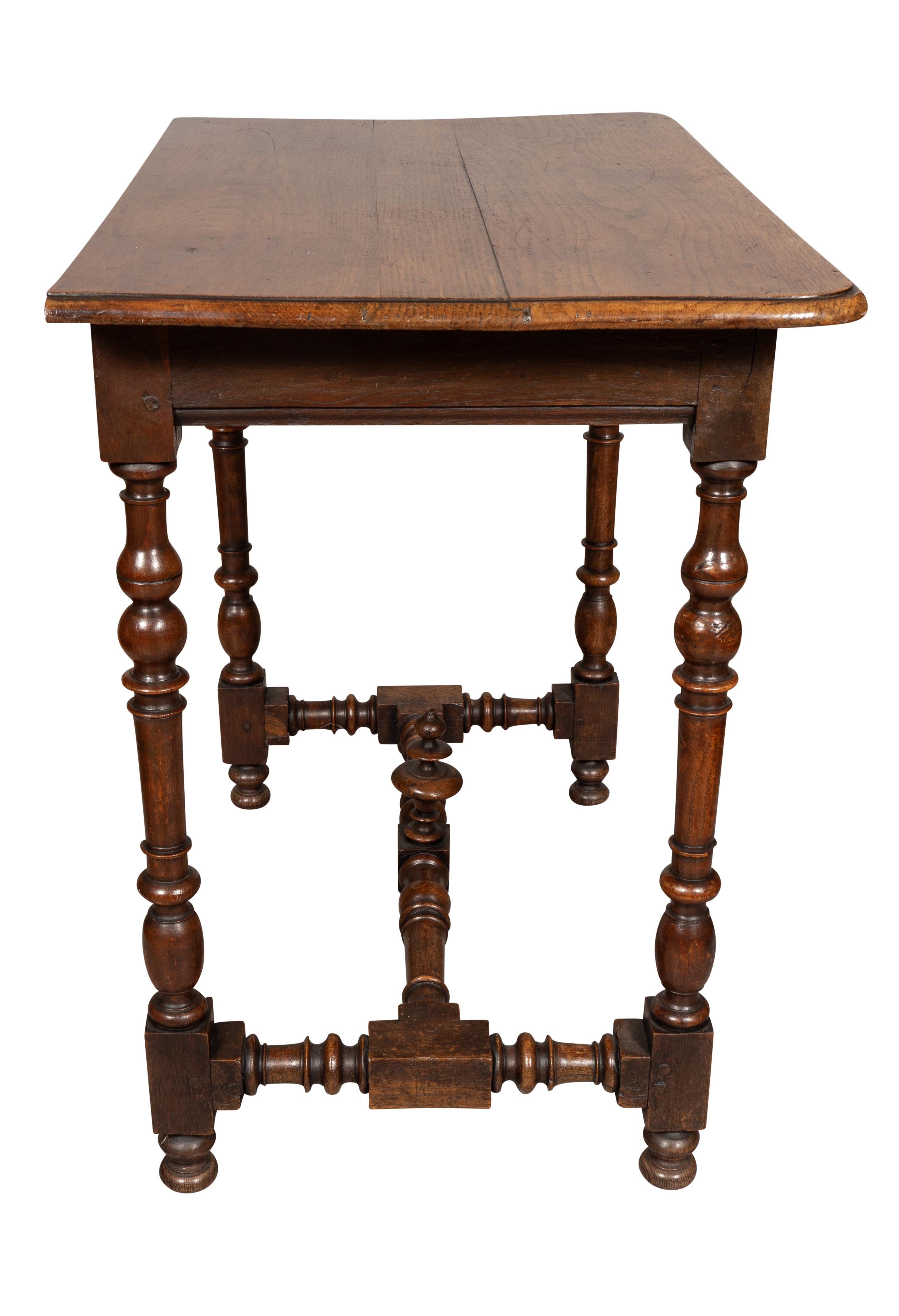 Louis XIV Oak Table In Good Condition For Sale In Essex, MA