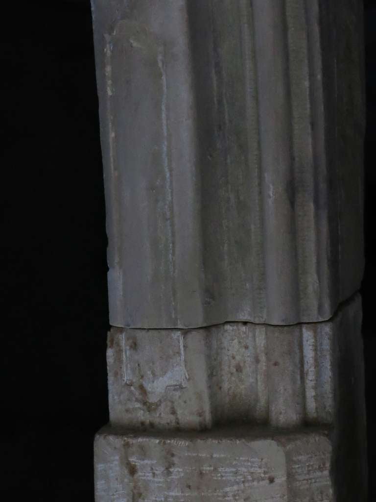 Antique Stone Fireplace Louis XIV Style Hand-Carved 18th Century from France. For Sale 5