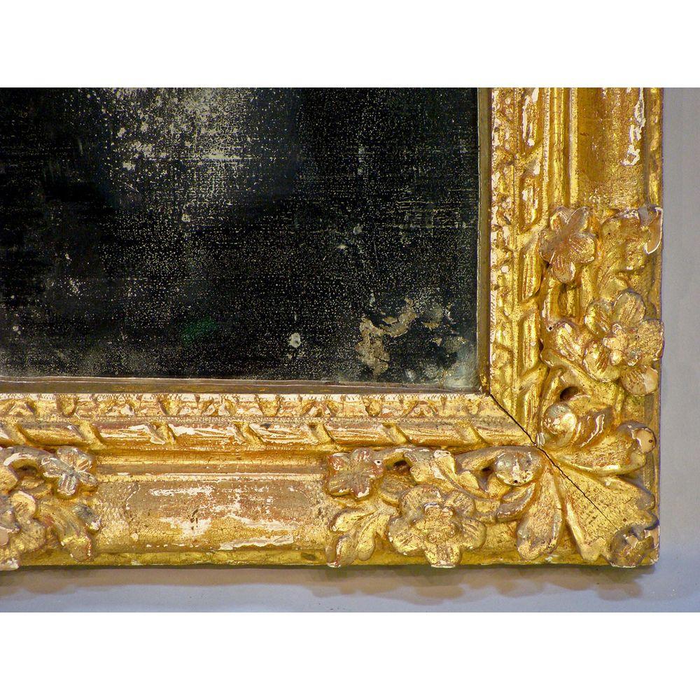 Louis XIV Period Carved Giltwood Mirror In Good Condition In Lymington, GB