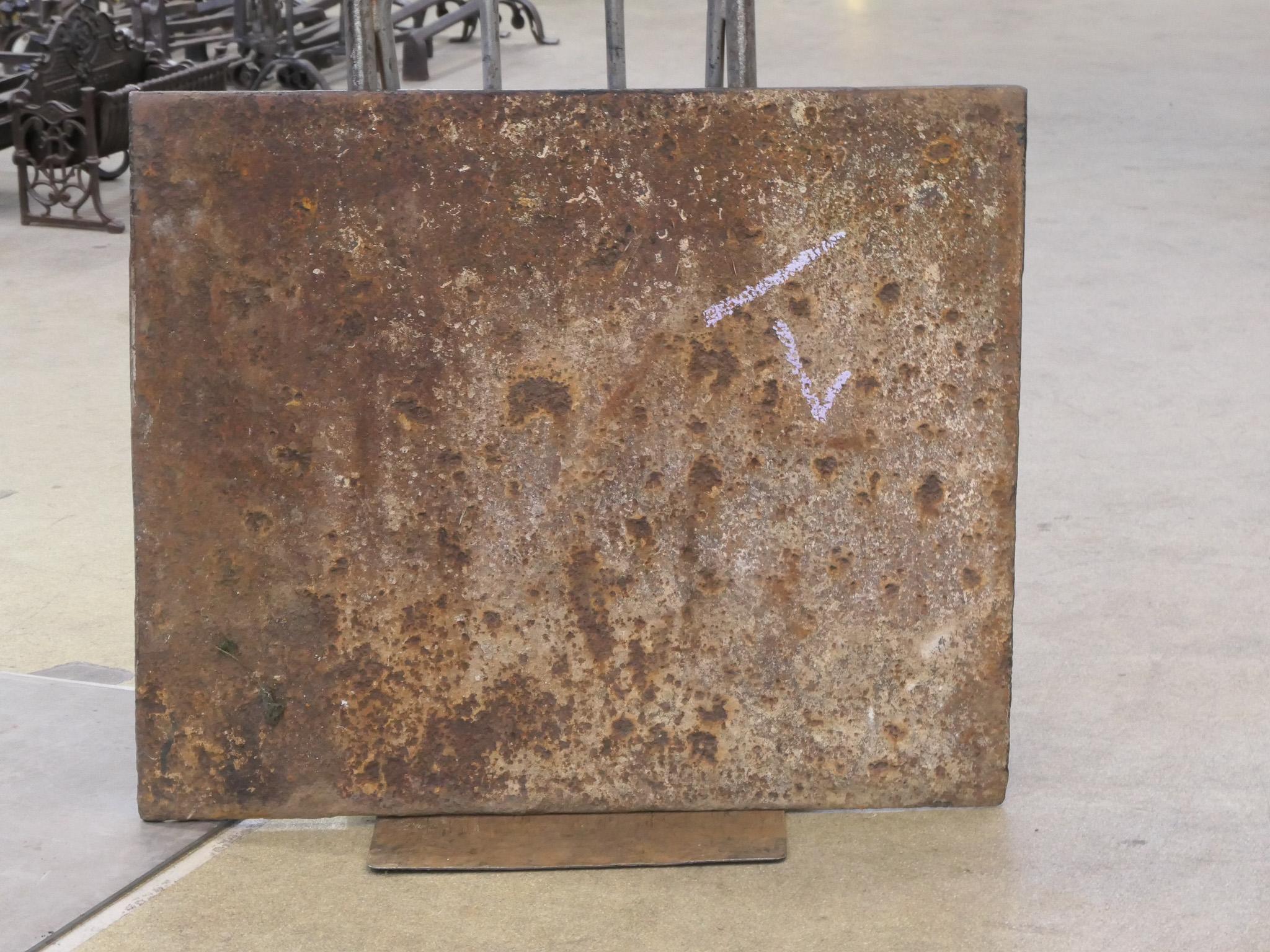 Louis XIV Period 'Pillars with Saint Andrew's Cross' Fireback / Backsplash For Sale 3