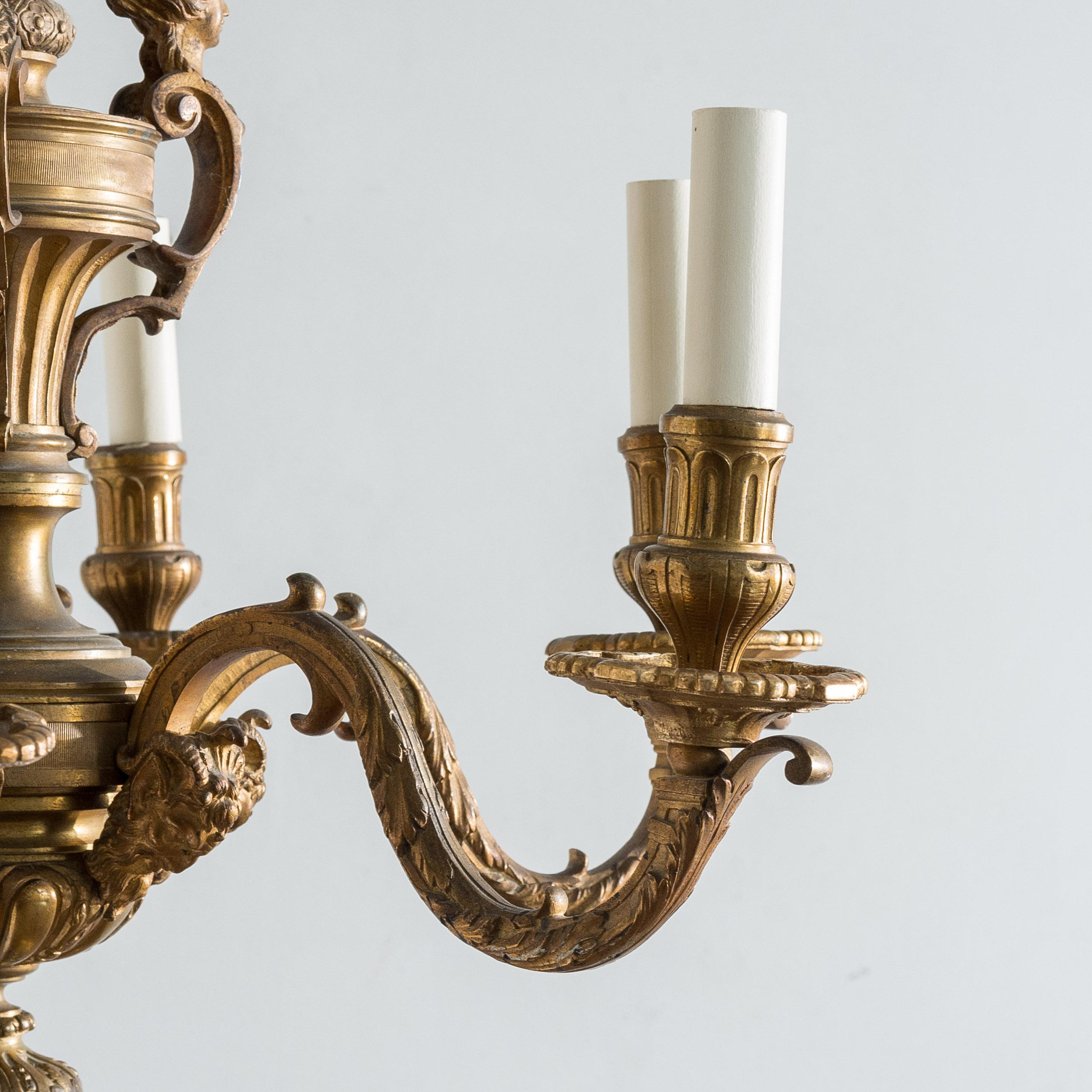 XIX secolo Lampadario in bronzo in stile Luigi XIV Régence in vendita