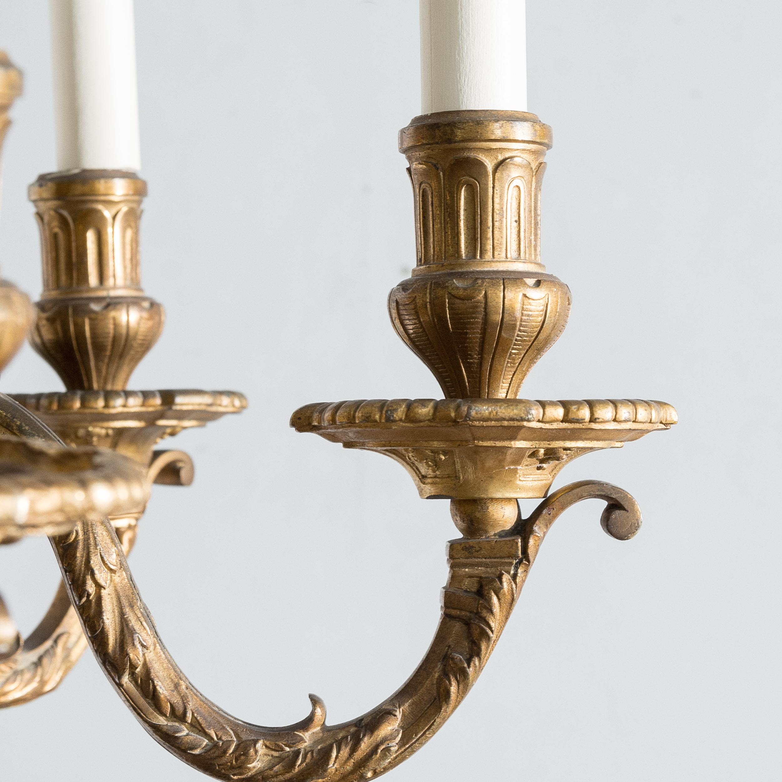 Ottone Lampadario in bronzo in stile Luigi XIV Régence in vendita