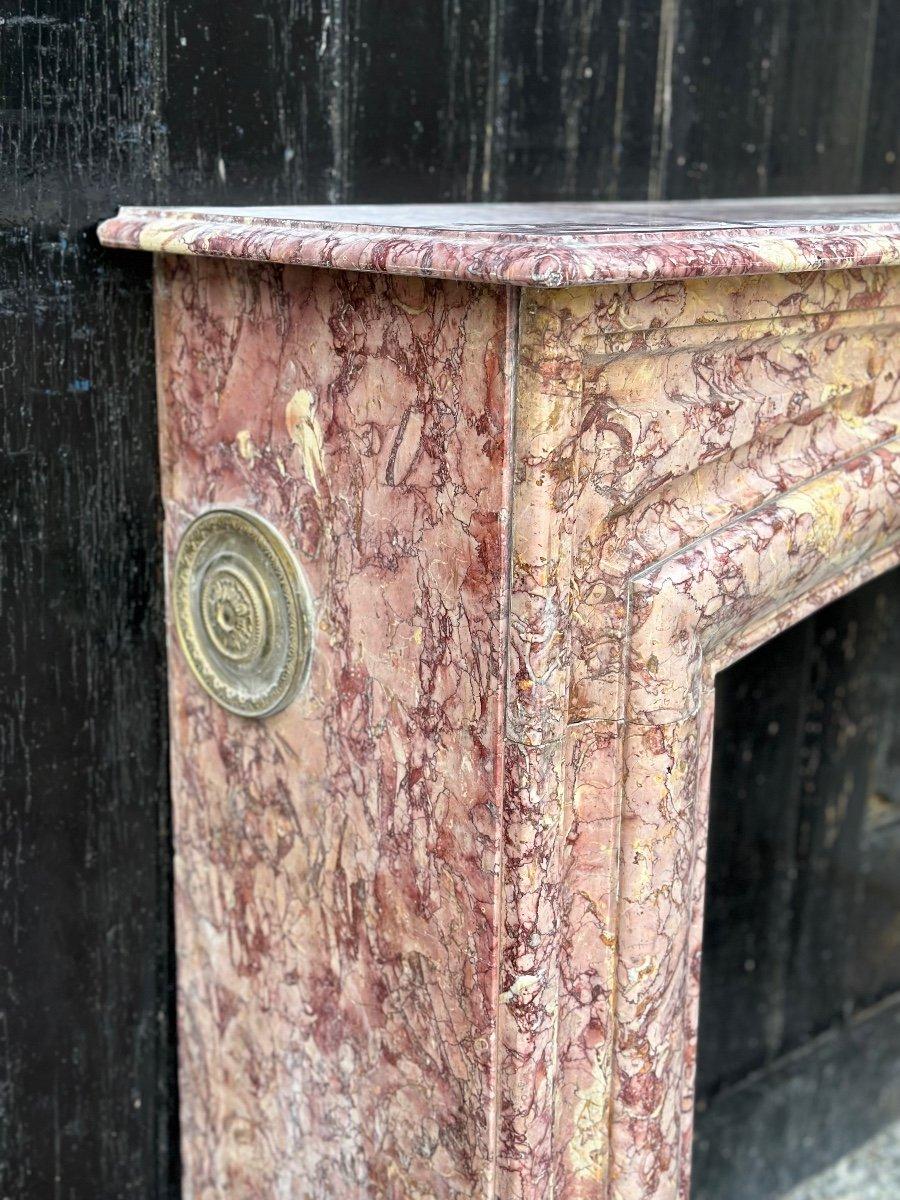 Louis XIV Style Fireplace In Purplish Brocatelle Marble Circa 1880 In Good Condition For Sale In Honnelles, WHT