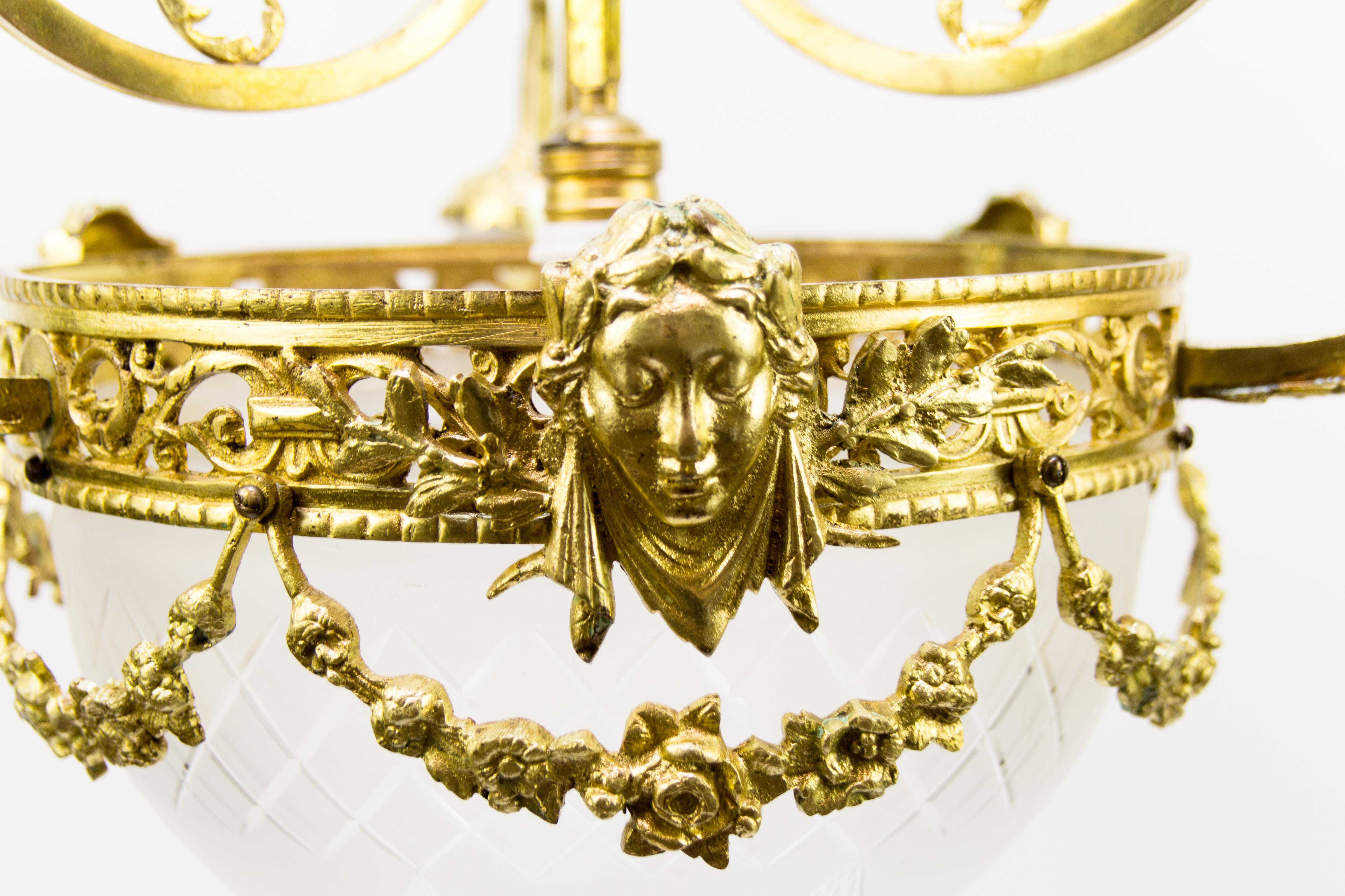 Louis XIV Style Four-Light Gilt Bronze and Frosted Glass Chandelier In Good Condition In Barntrup, DE