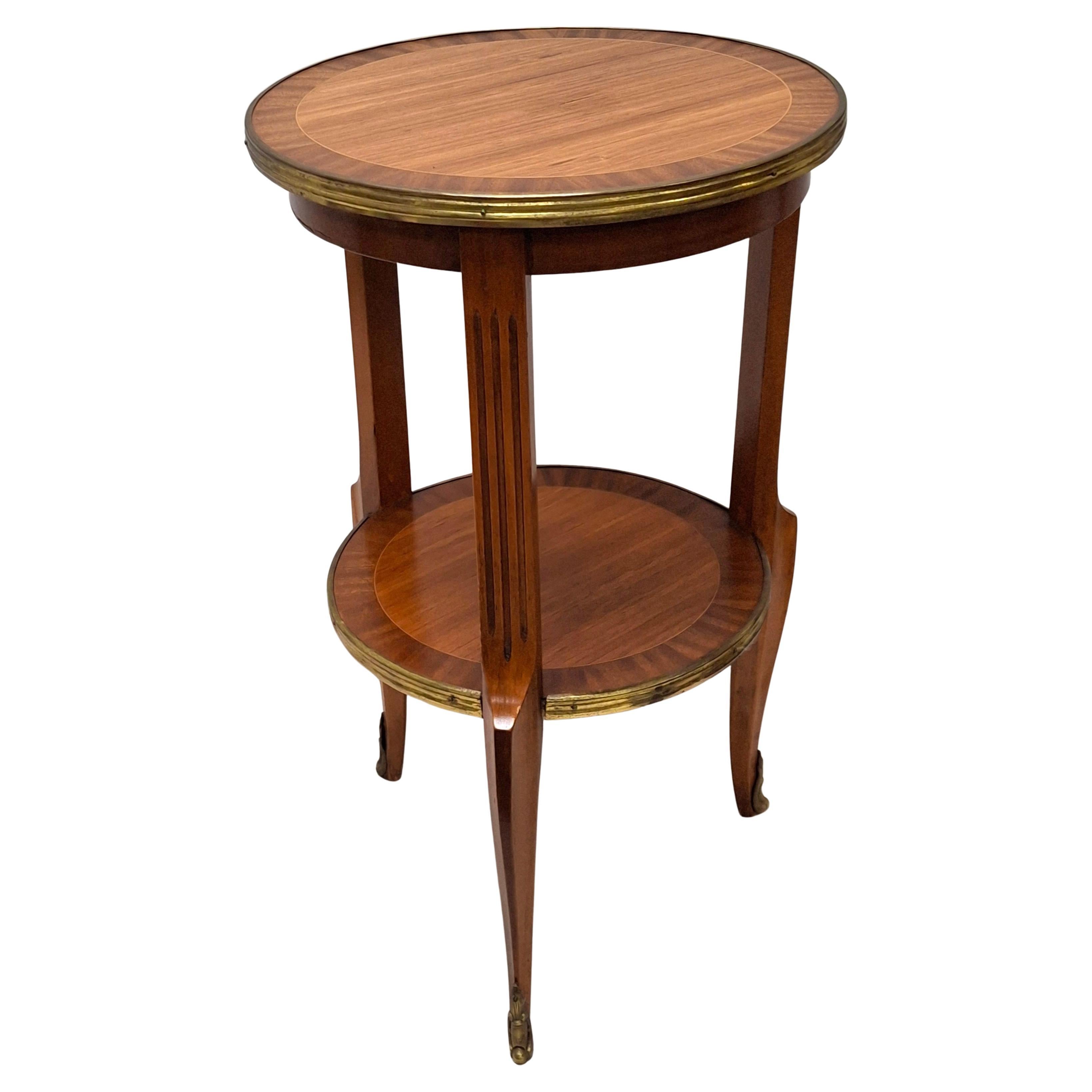 Américain Table d'appoint à bougies de style Louis XIV en parqueterie d'acajou montée sur métal doré en vente