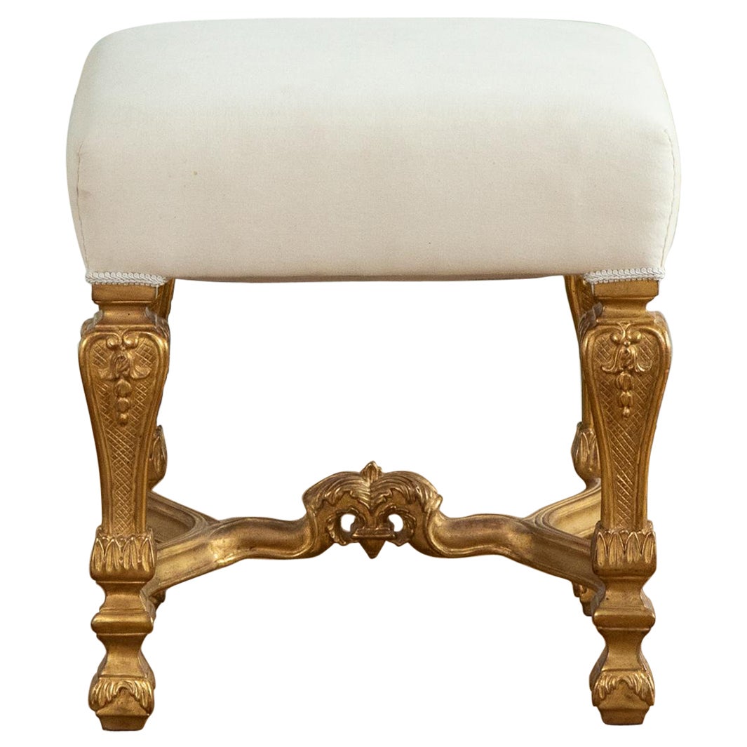 Tabouret en bois doré de style Louis XIV