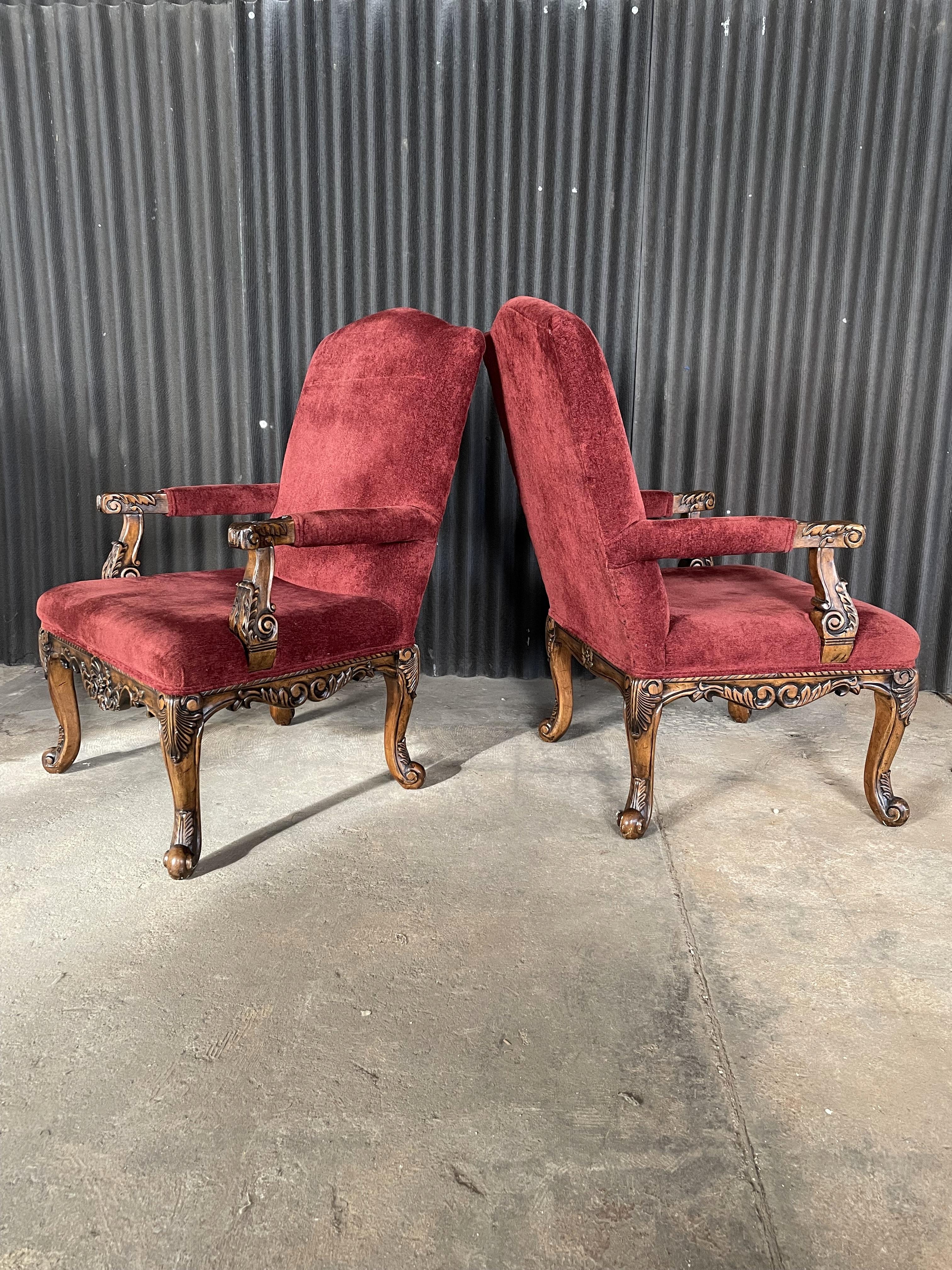 Poltrona con schienale alto in stile Luigi XIV, tipo trono, coppia In condizioni buone in vendita a Southampton, NJ