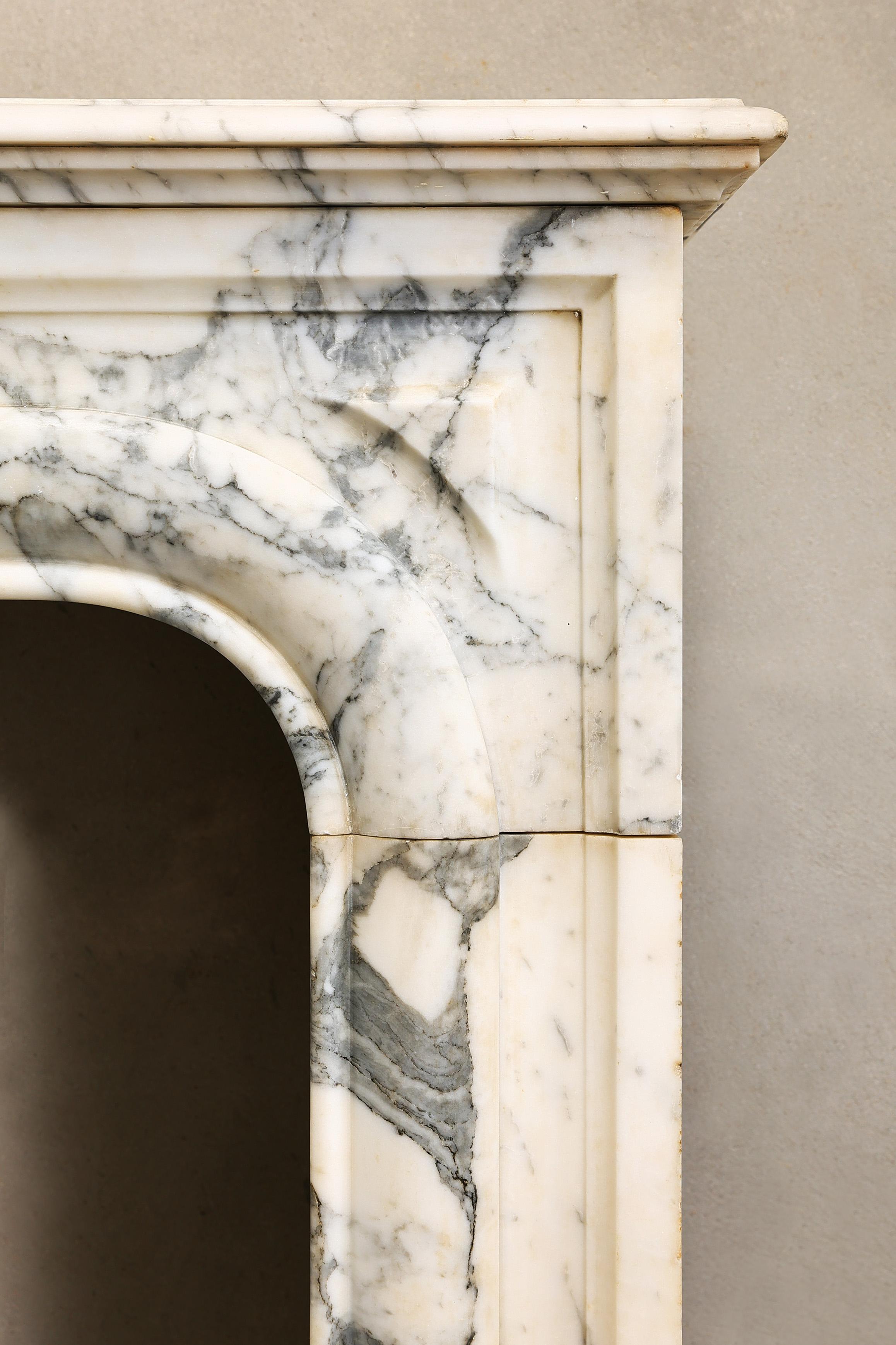 Marble Louis XIV style mantle surround of Arabescato marble from the 19th century For Sale