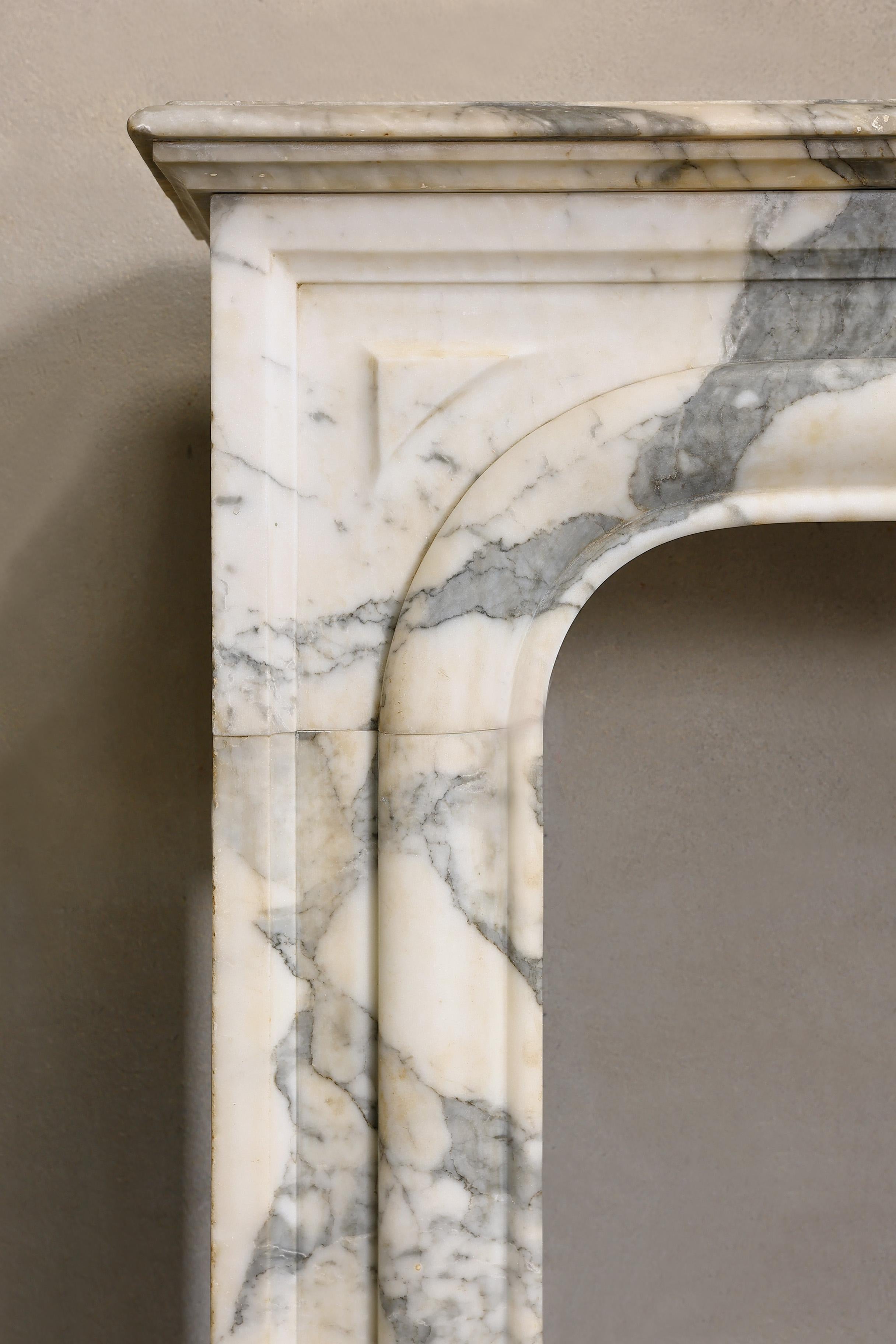 Louis XIV style mantle surround of Arabescato marble from the 19th century For Sale 2