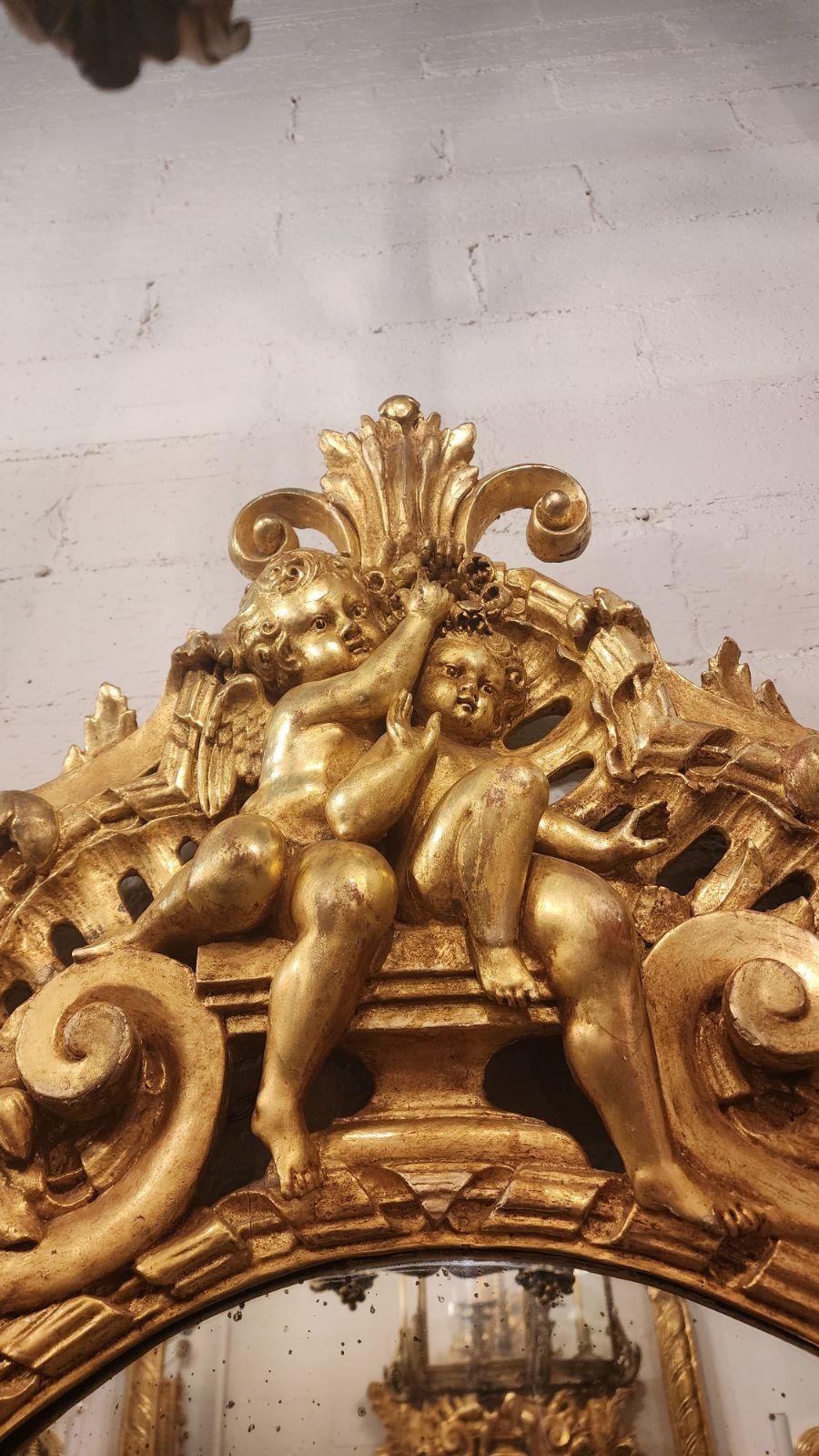 Louis XIV Style Mirror In Good Condition For Sale In Dallas, TX