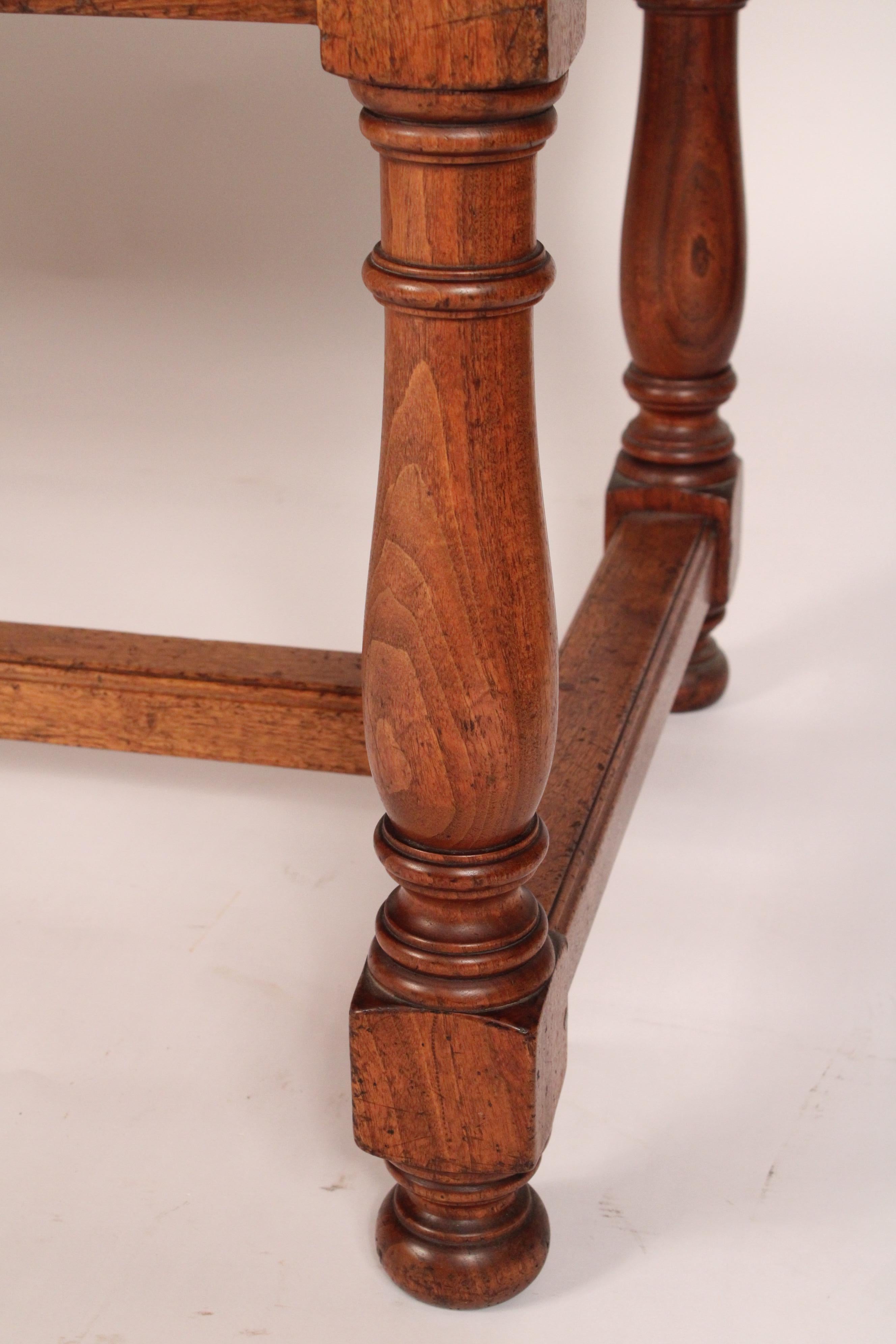 Scrivania in legno misto in stile Luigi XIV in vendita 4