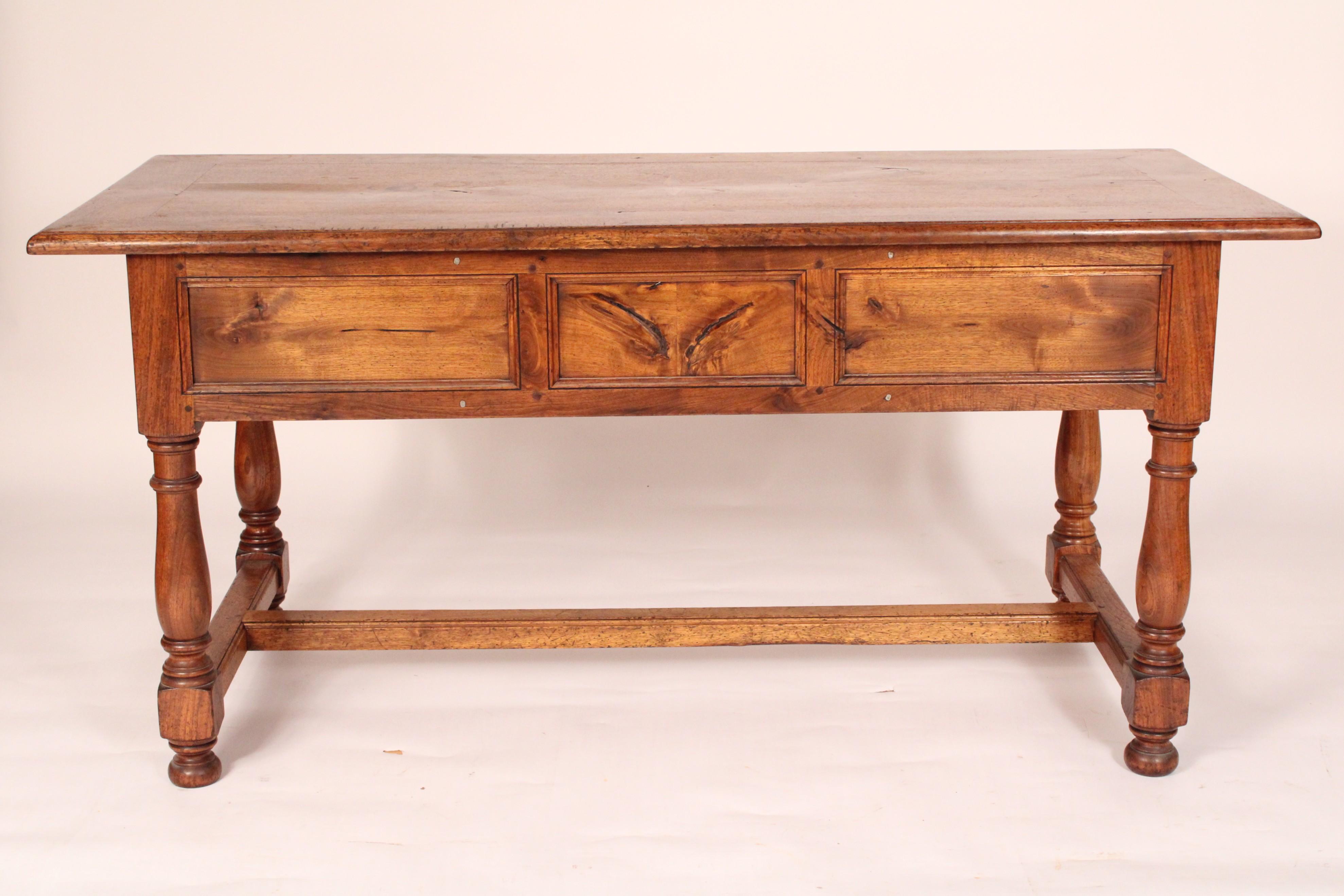 Metà XX secolo Scrivania in legno misto in stile Luigi XIV in vendita