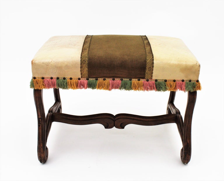 Spanish Louis XIV Style Stool or Bench with Os de Mouton Carved Legs For Sale