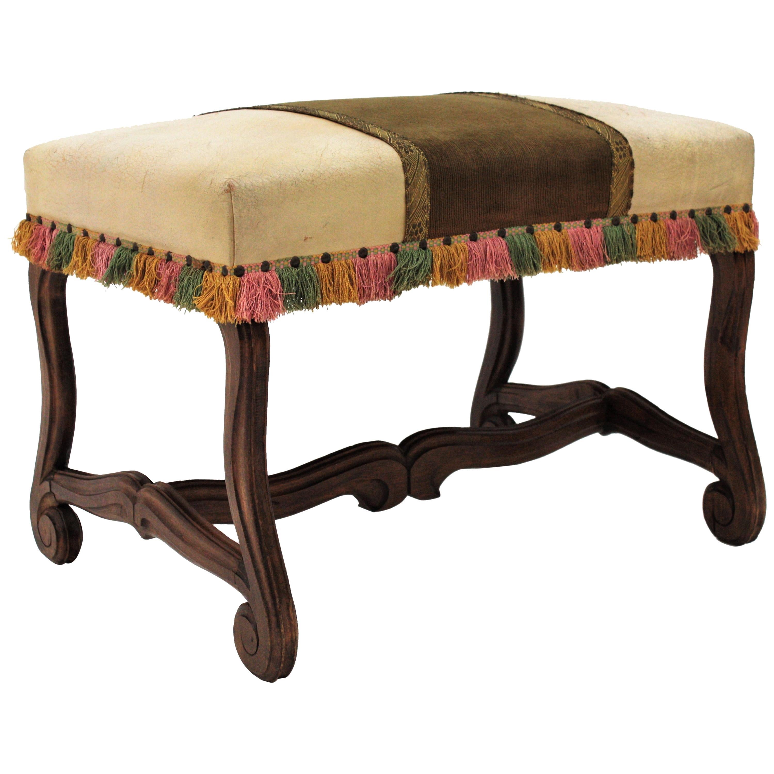Spanish Os de Mouton Louis XIV Style Walnut Stool or Bench For Sale