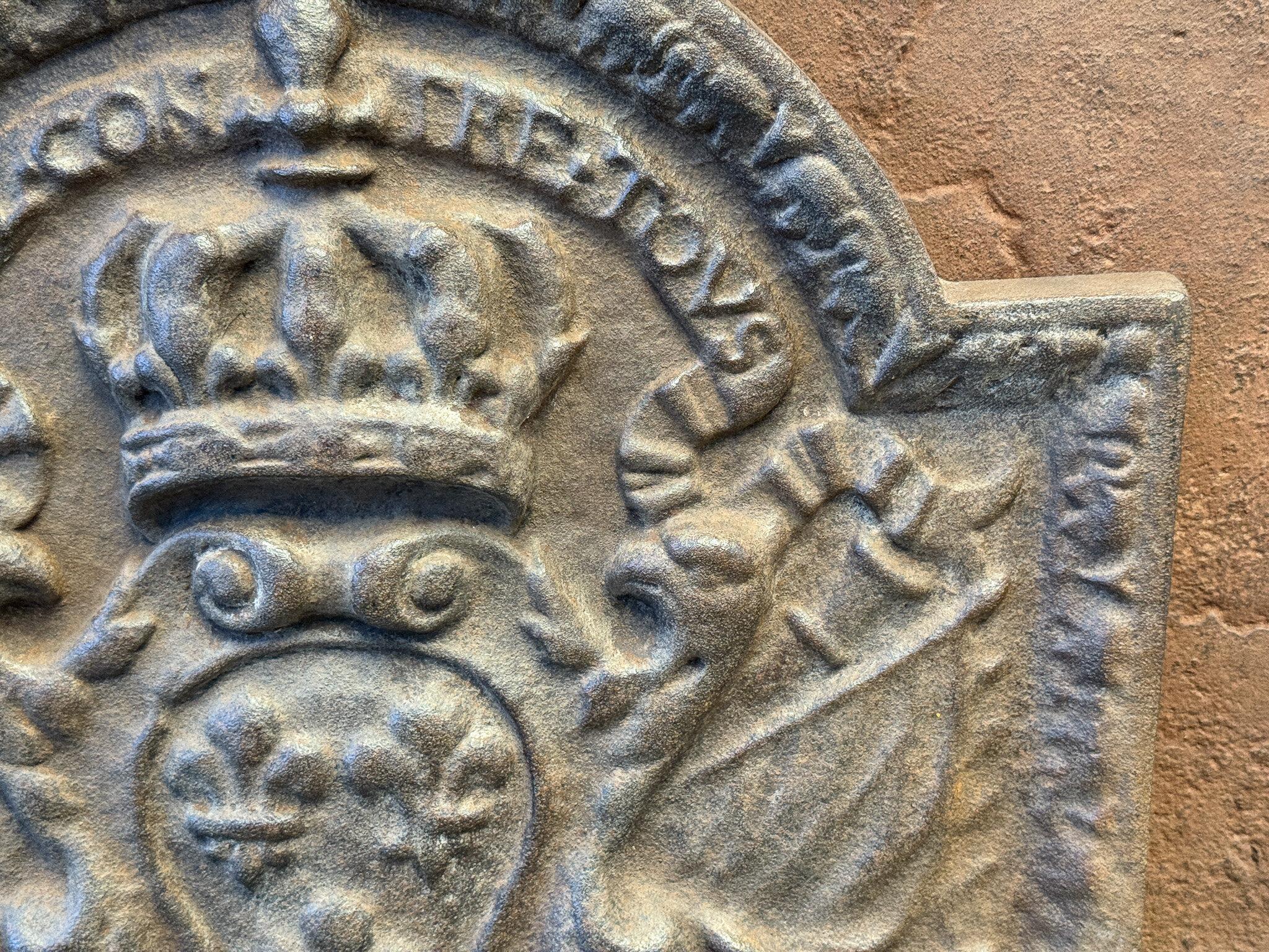 Louis XIV Style 'Seul Contre Tous' Fireback / Backsplash, 20th Century For Sale 1
