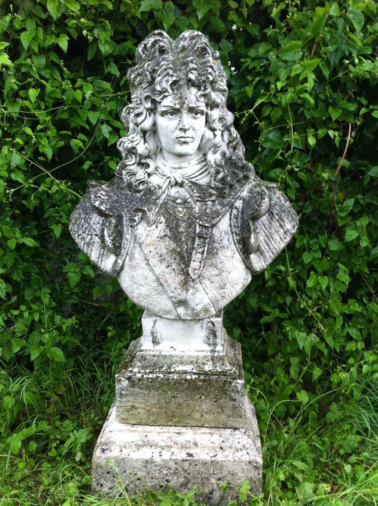 A rare and unique statue of the King of France with original patina in excellent condition.
It was a cast stone hand-finishing from the mid-20th century.
In great original condition, possible to display in garden or inside home.
A piece of Art, one