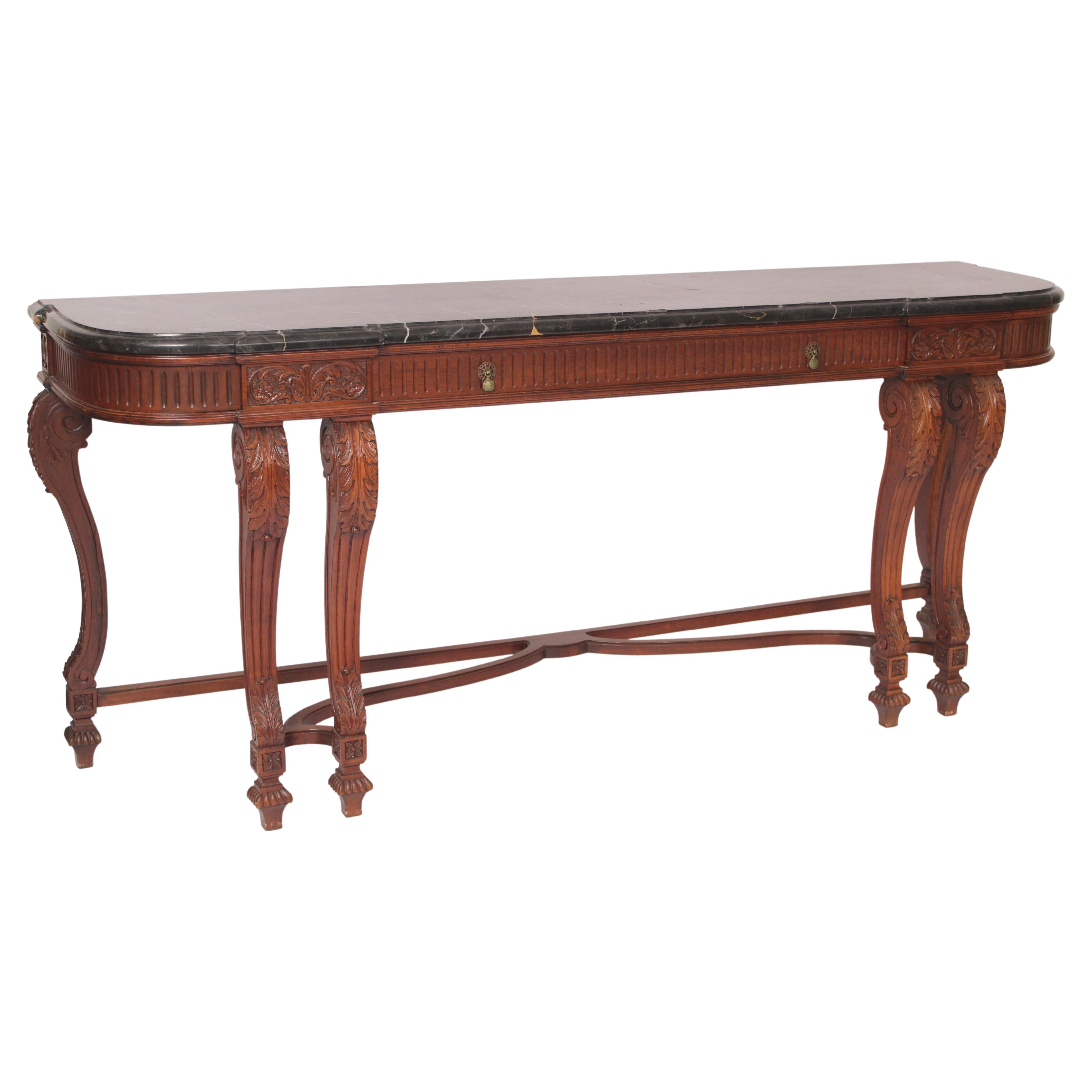 Table console en noyer de style Louis XIV