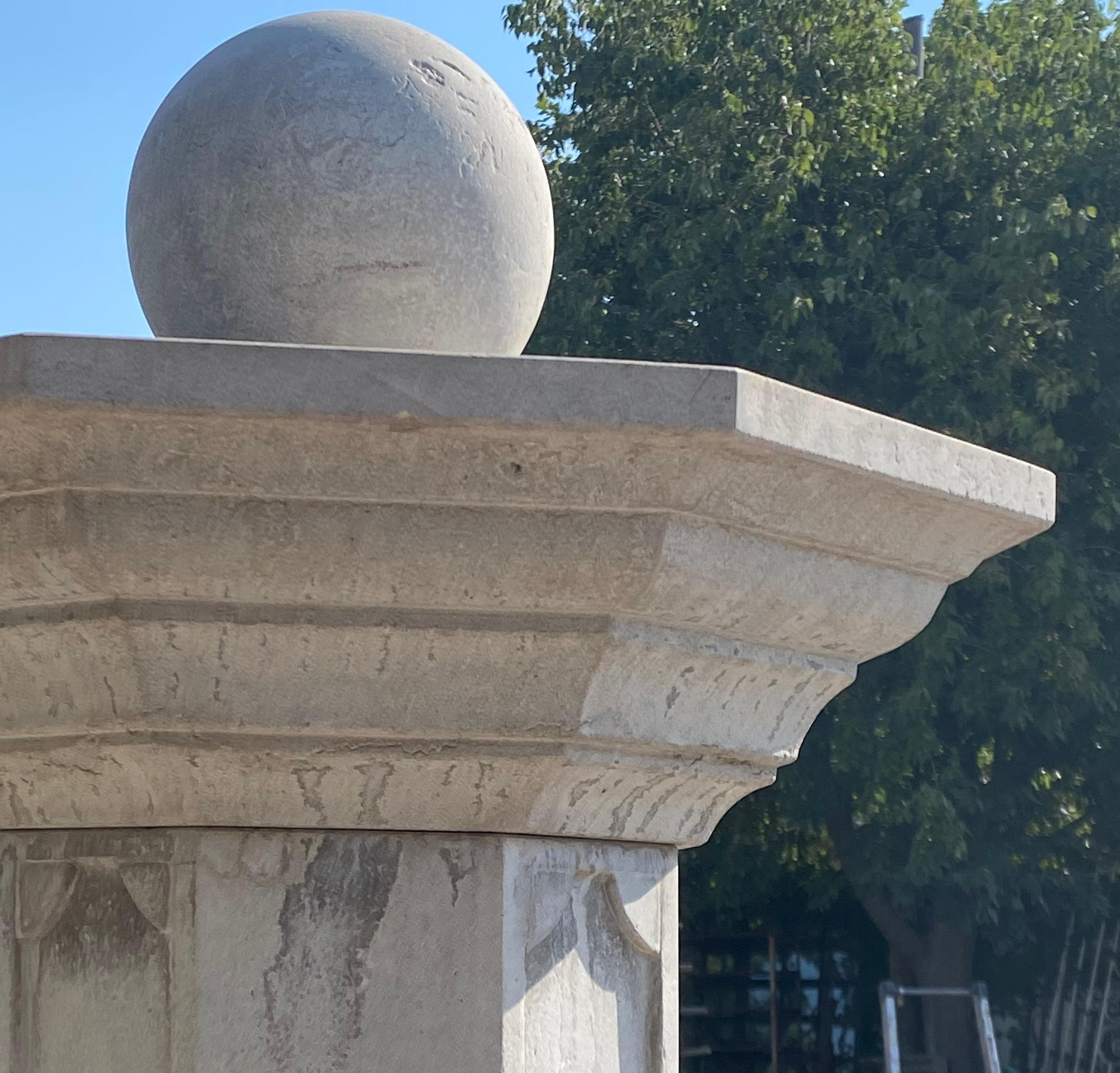 Fontaine de village Louis XIV - réédition en vente 12