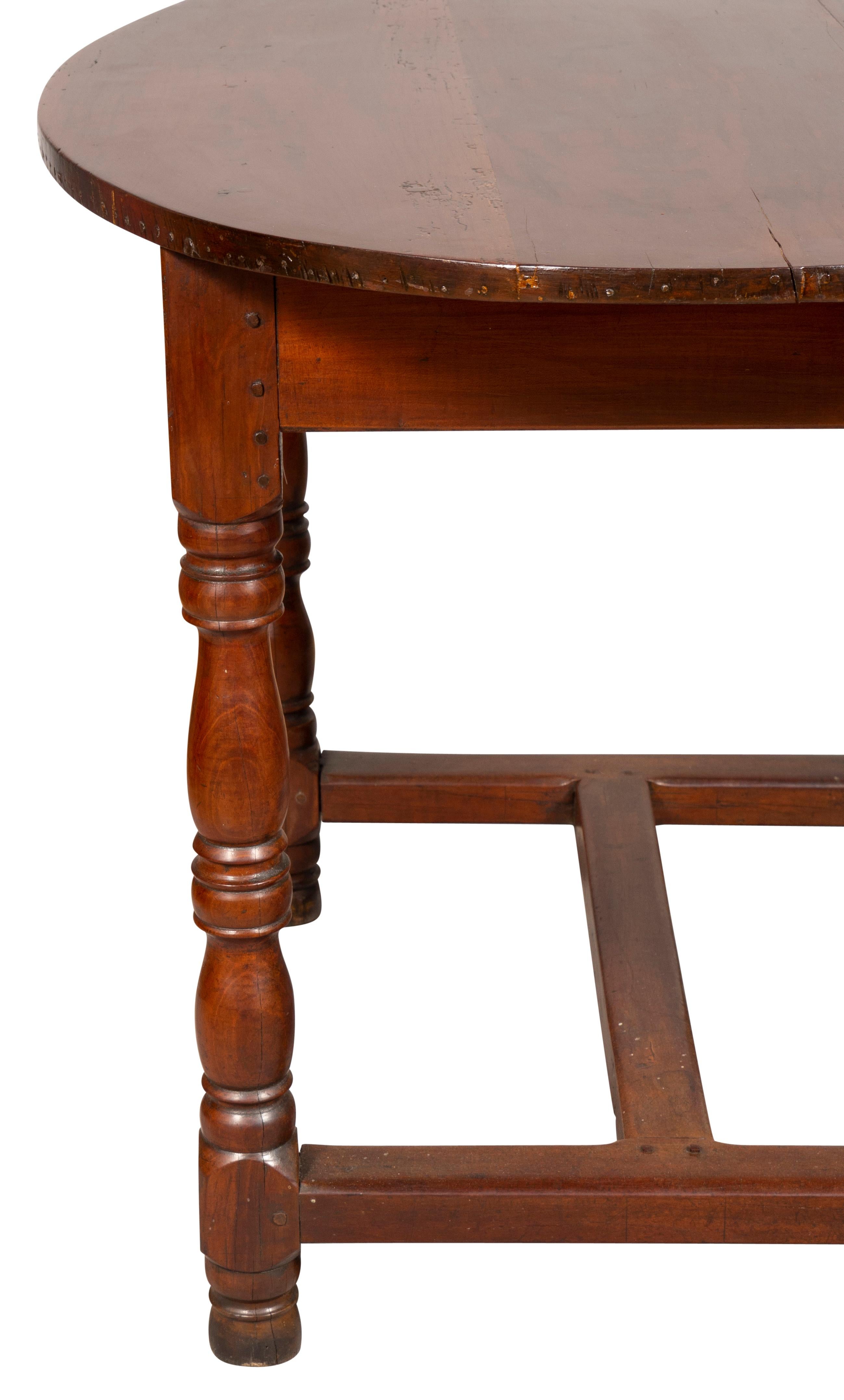 Louis XIV. Tisch aus Nussbaumholz im Angebot 11