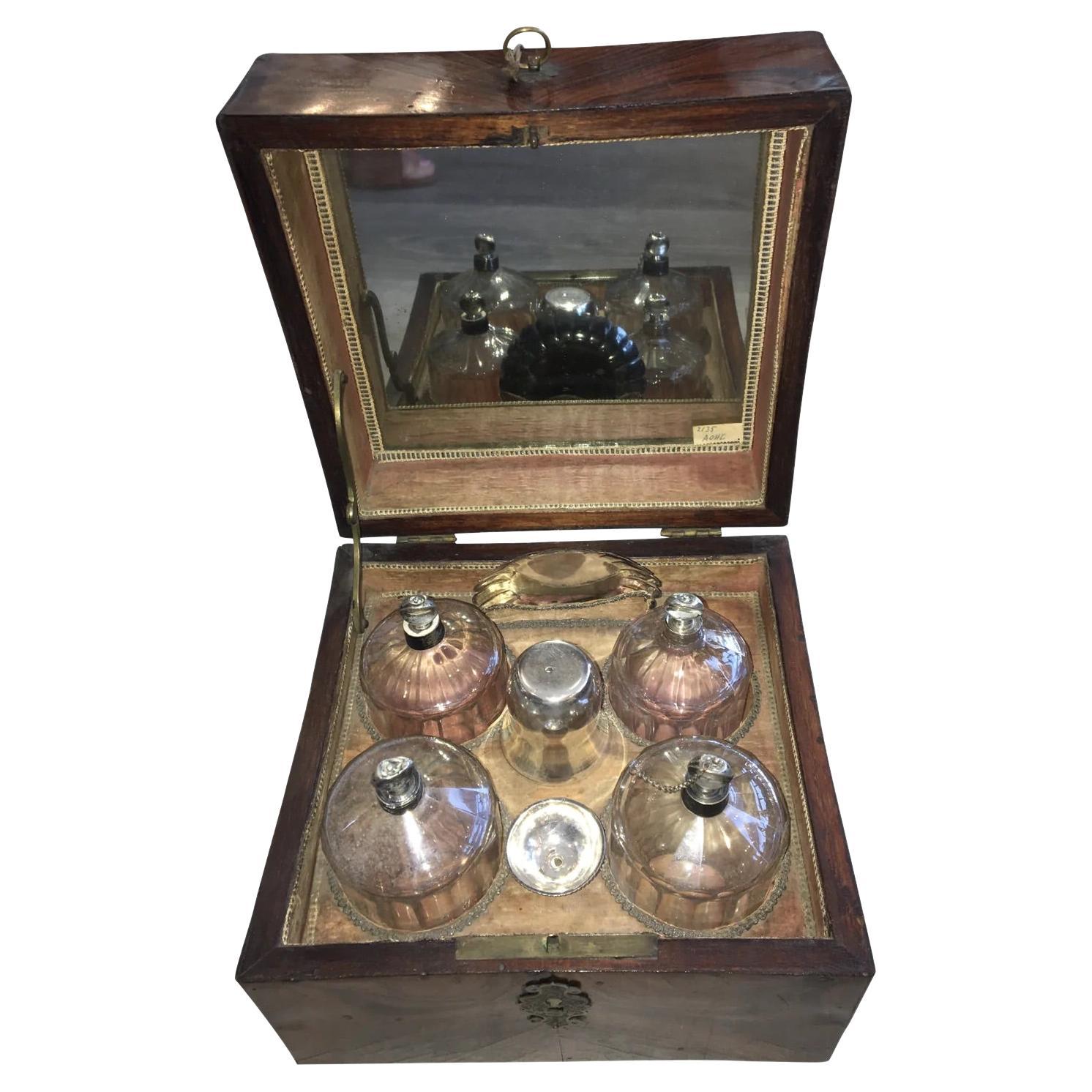 Boîte à parfums Louis XV, 18ème siècle - Découper un parfum