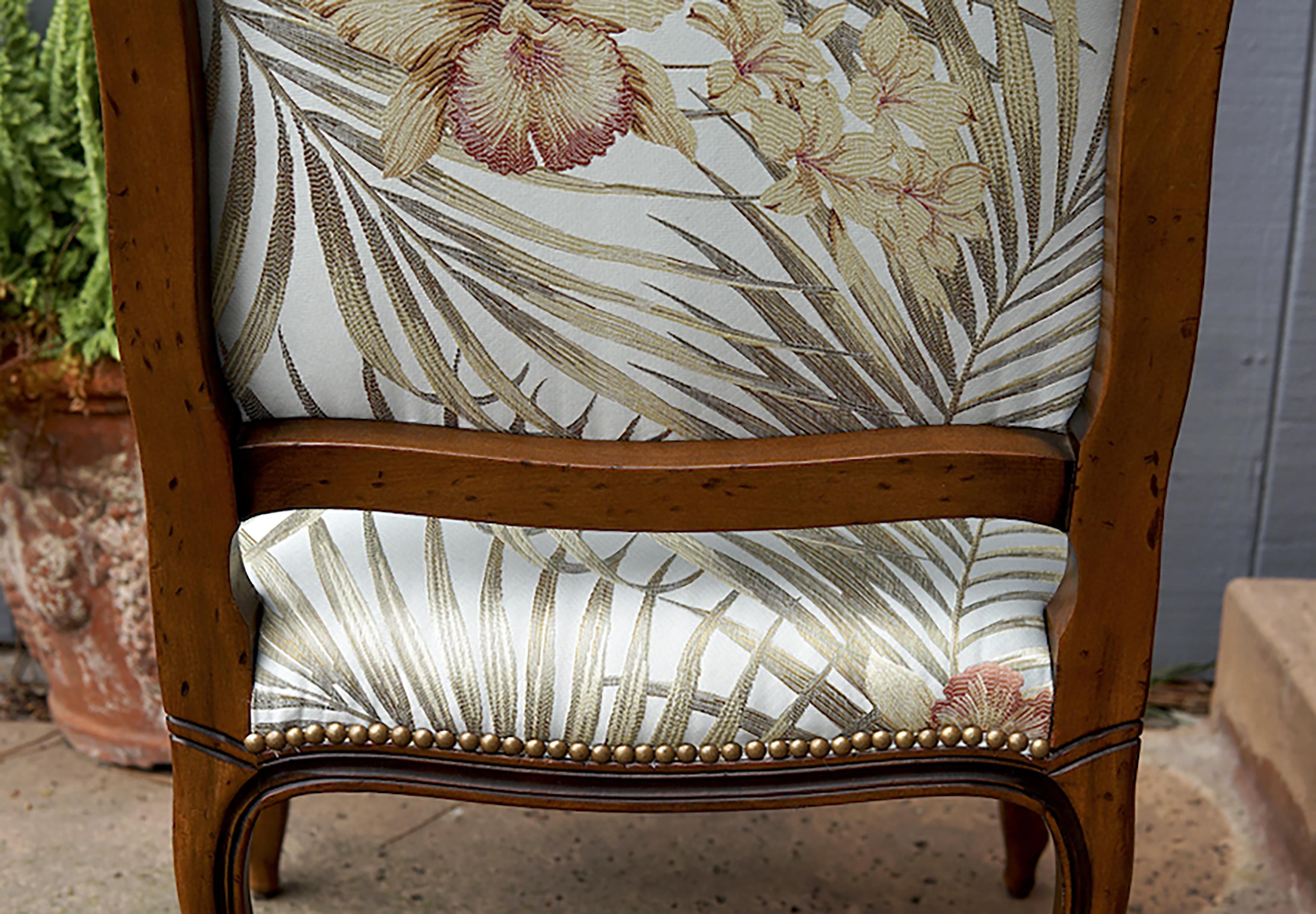Louis XV Antique Fauteil Armchair in Custom Botanical Silk In Good Condition For Sale In Lomita, CA