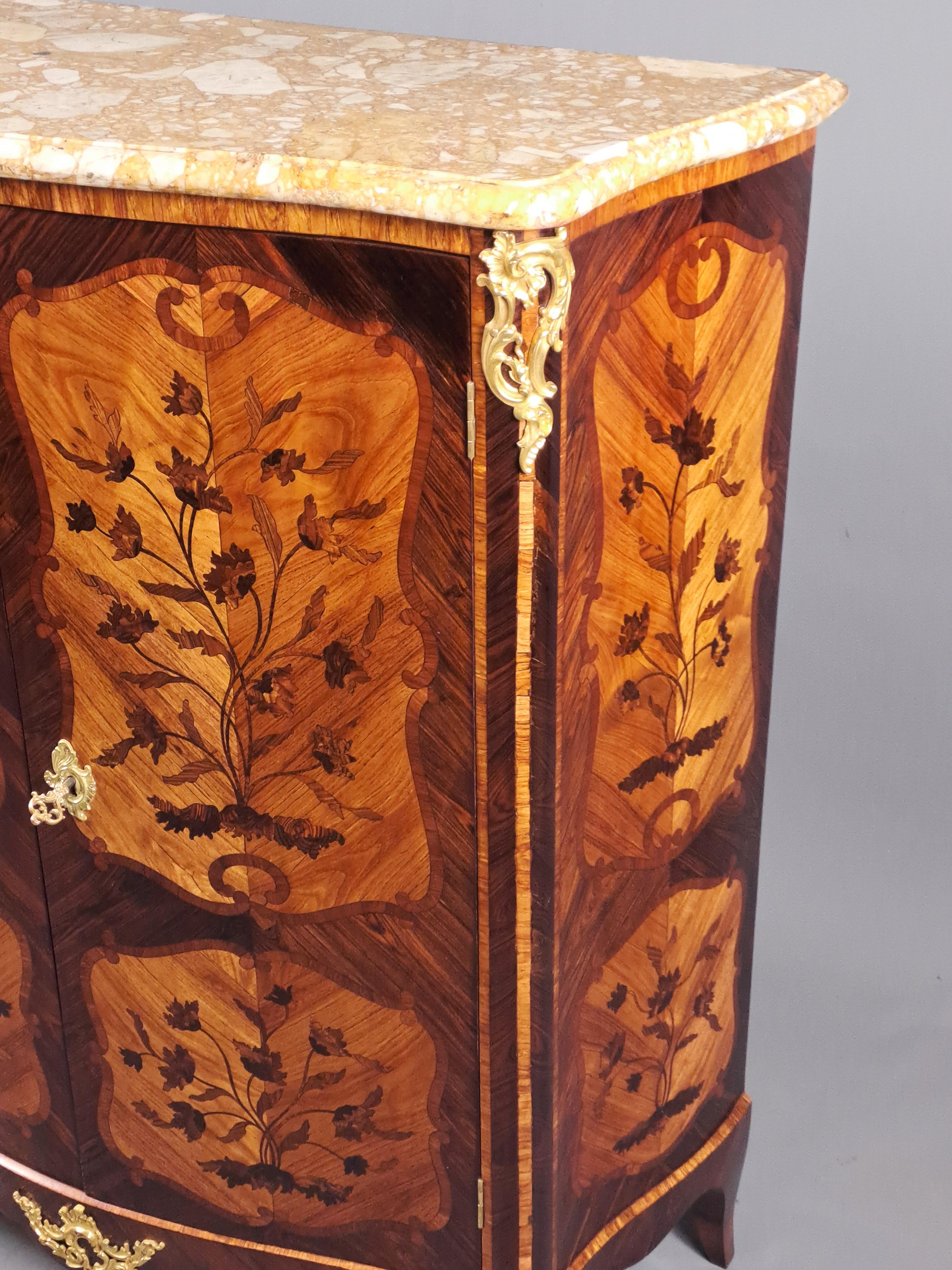 Louis XV Armoirette With Floral Marquetry And Gilt Bronze For Sale 1