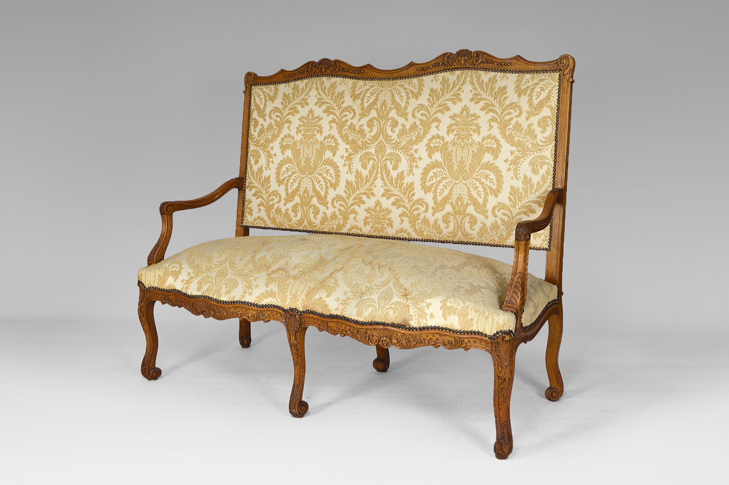 French Louis XV Bench in Carved Oak, France, circa 1880 For Sale