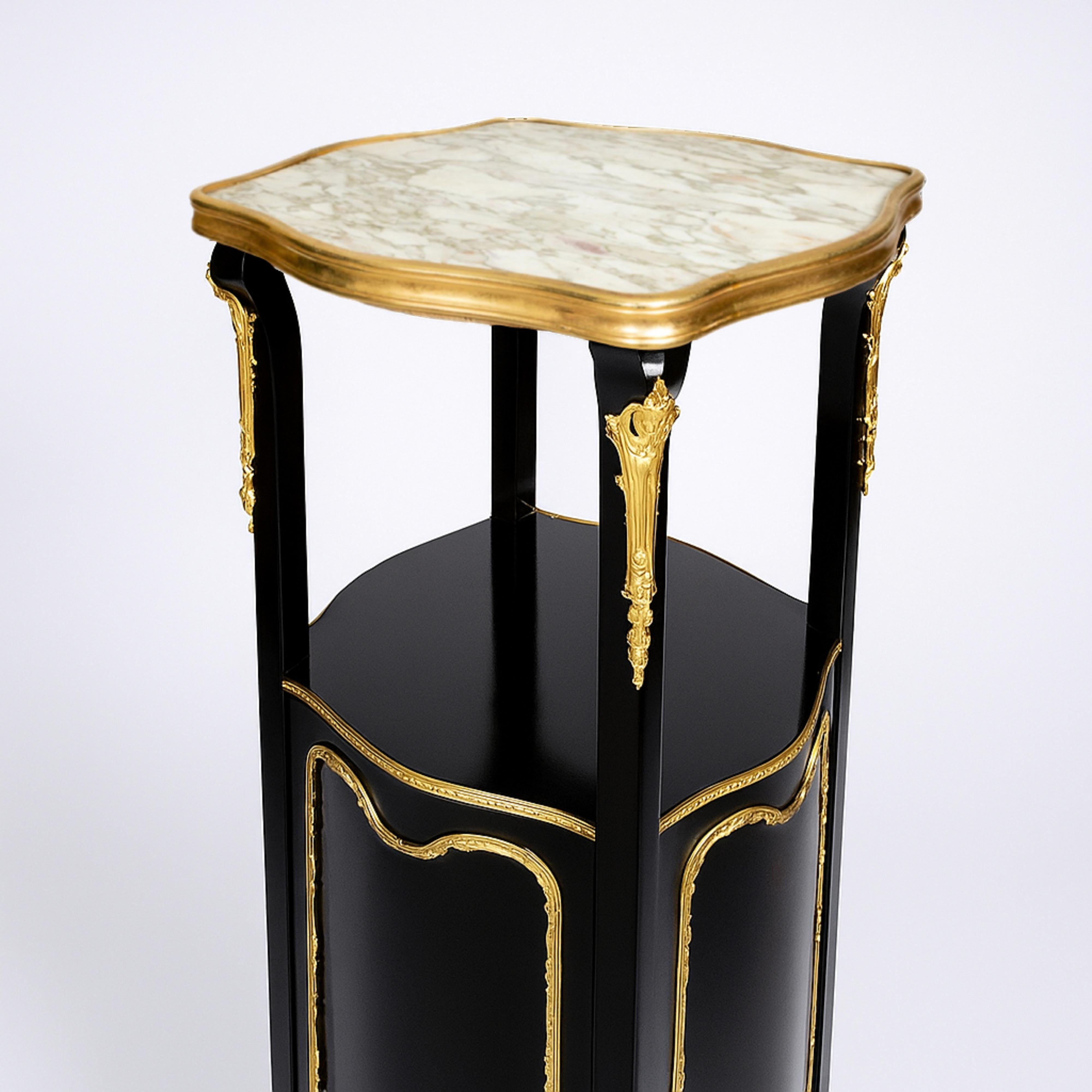 20ième siècle Jardinière Louis XV en laque noire, 20e siècle en vente