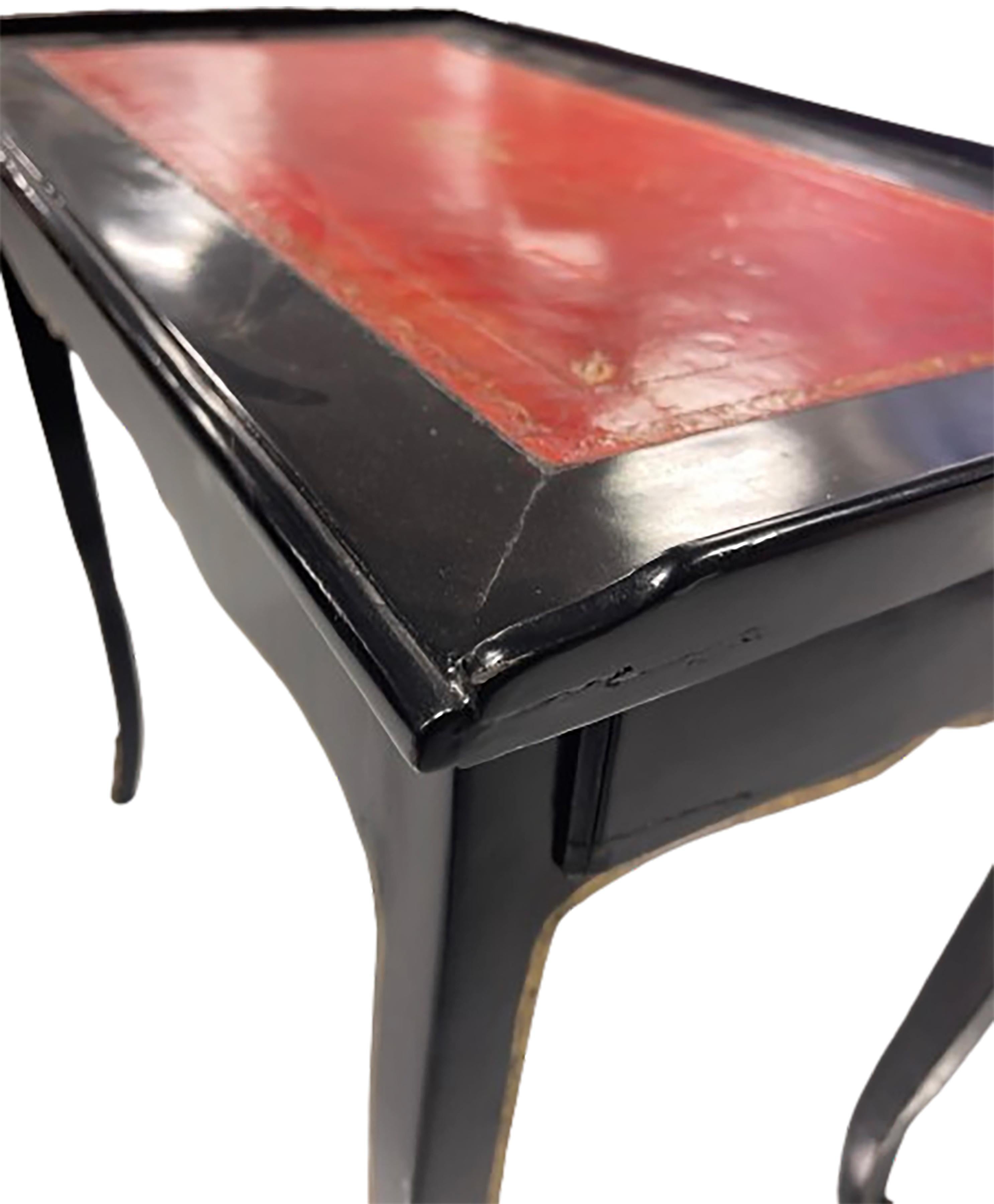 Louis XV Black Lacquer Painted Table Tooled Patinated Leather and Gilt Ormolu In Good Condition For Sale In Dallas, TX