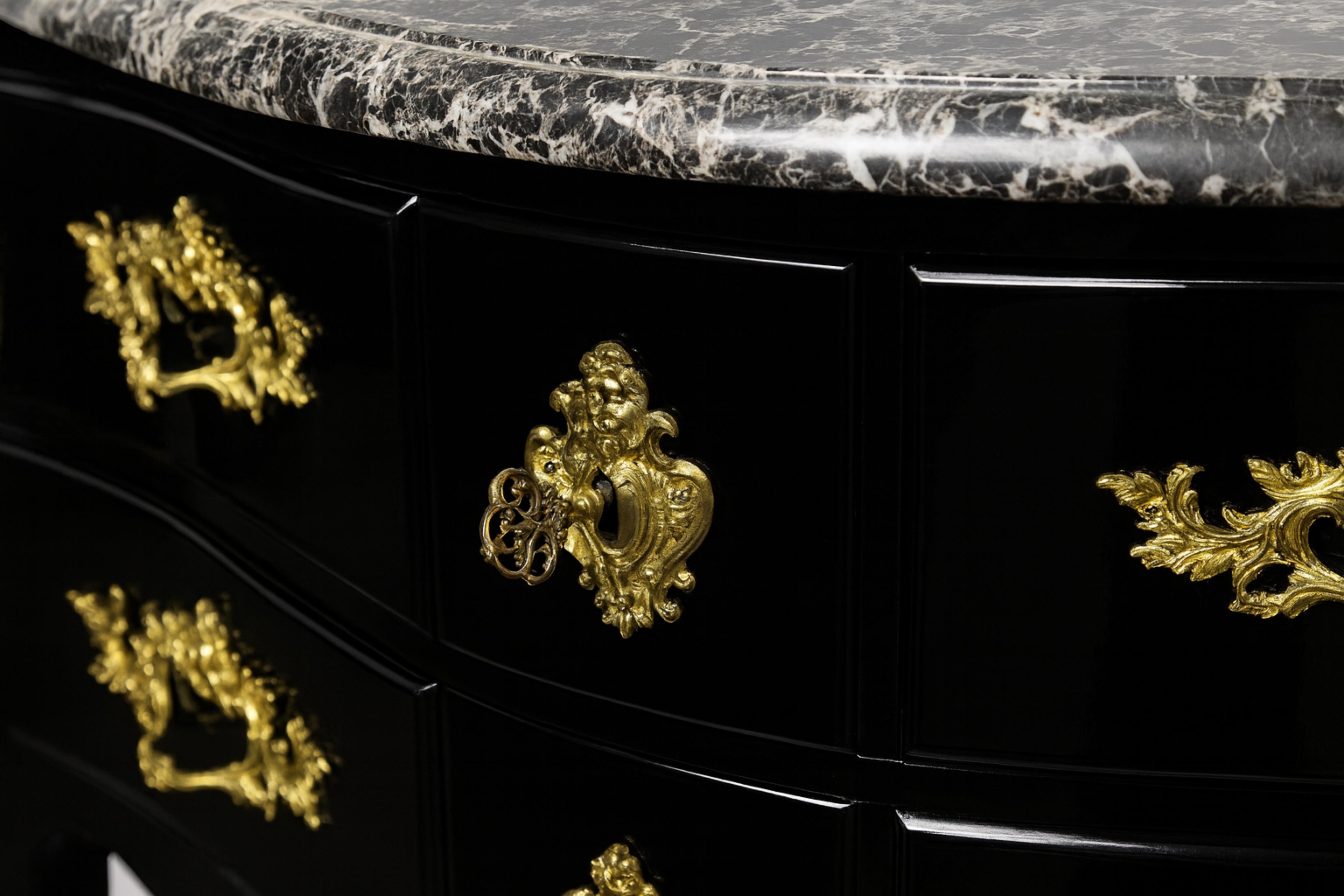 Cassettiera Bombé Luigi XV, XIX secolo in vendita 2