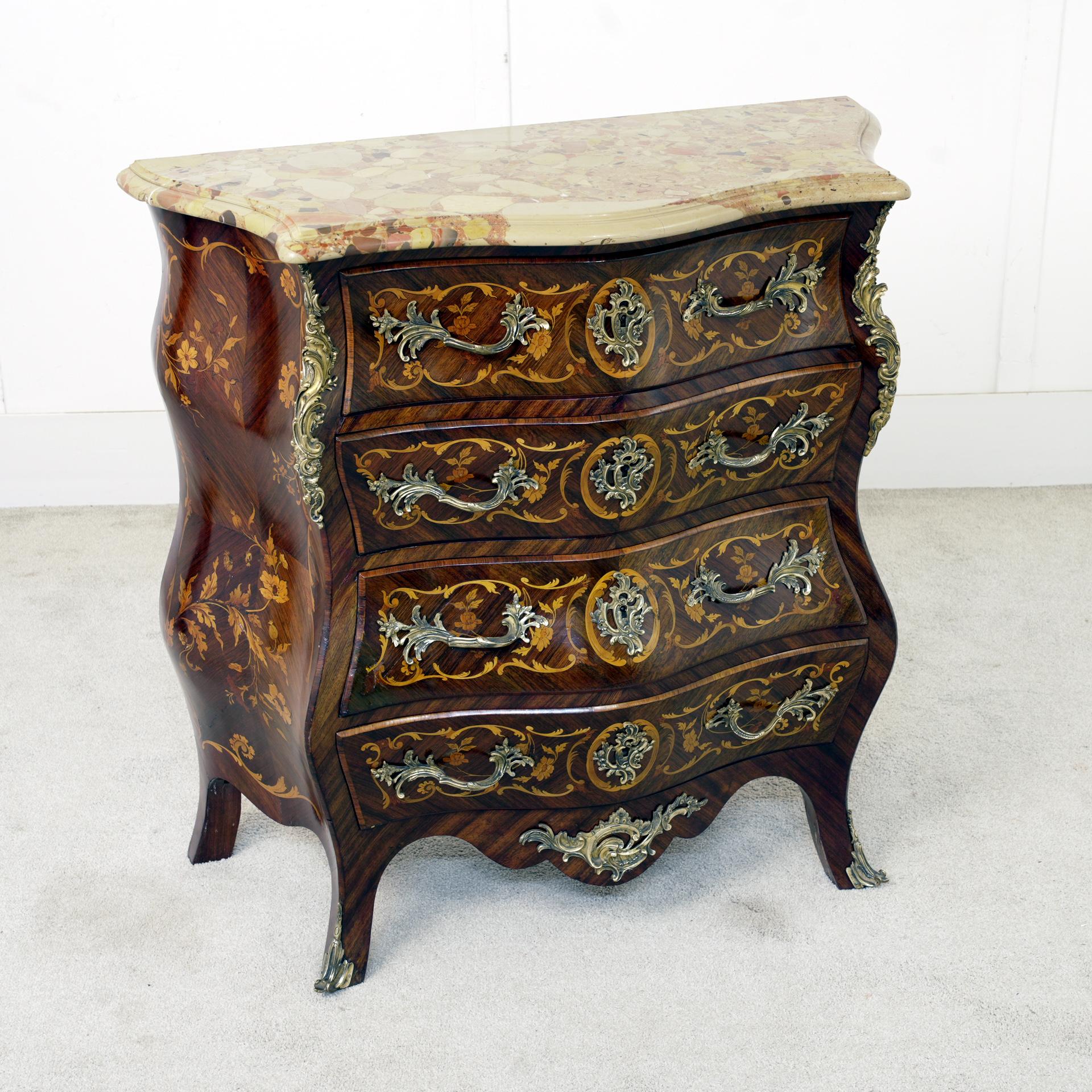 Cómoda Luis XV Bombe Cajones Incrustación 1880 Dorado en venta