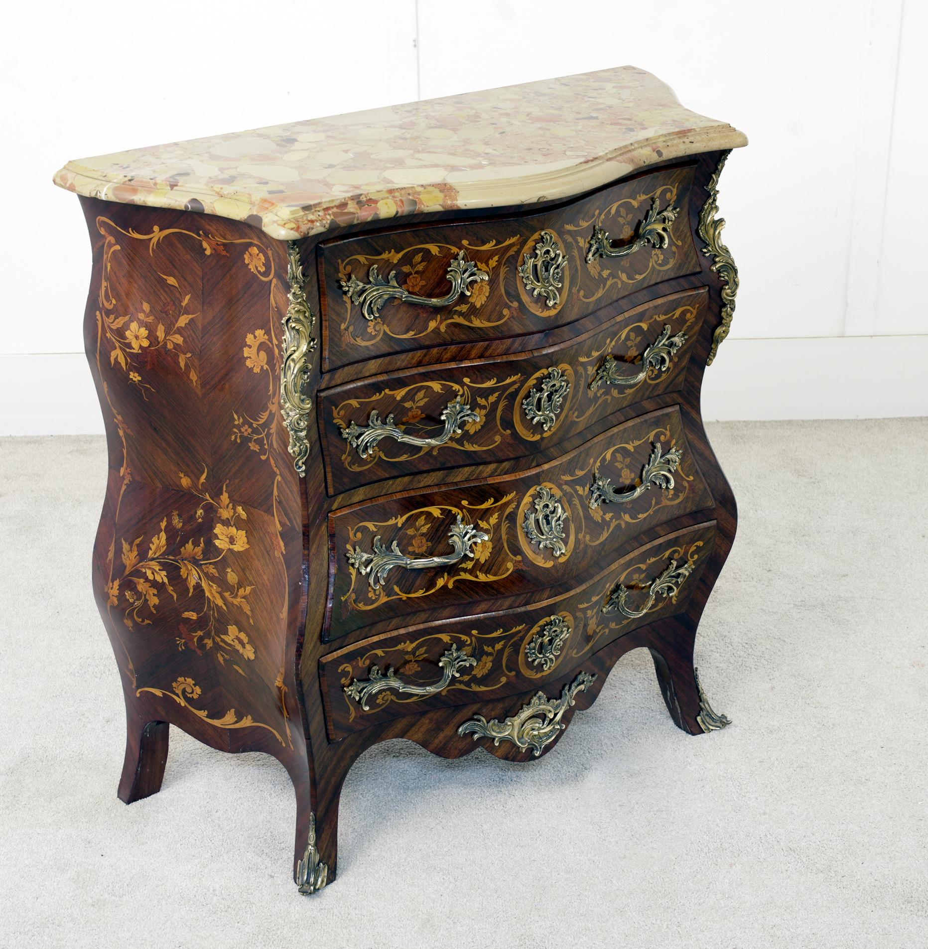 Cómoda Luis XV Bombe Cajones Incrustación 1880 en Bueno estado para la venta en Potters Bar, GB