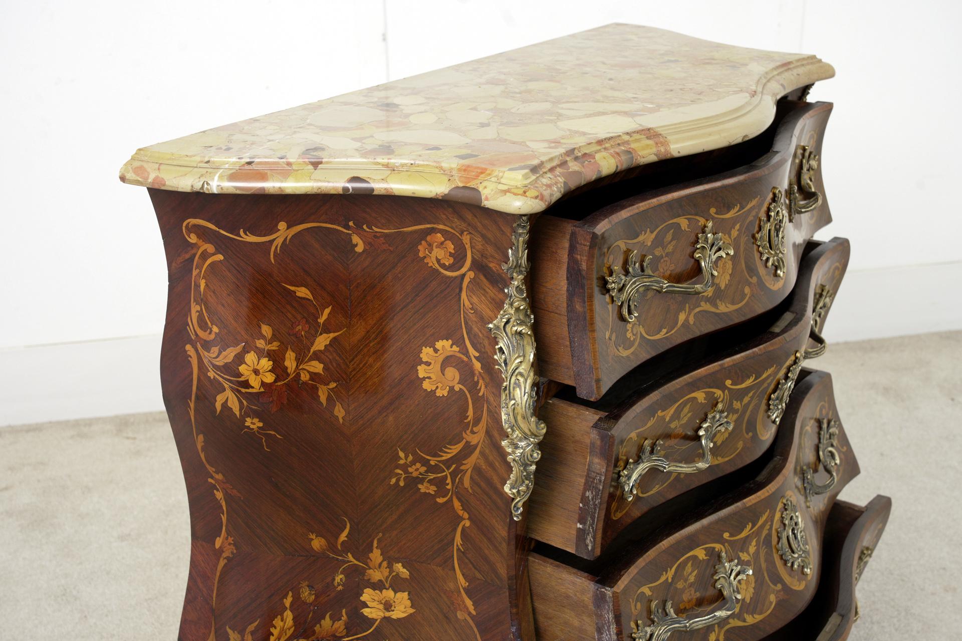 Cómoda Luis XV Bombe Cajones Incrustación 1880 en venta 2