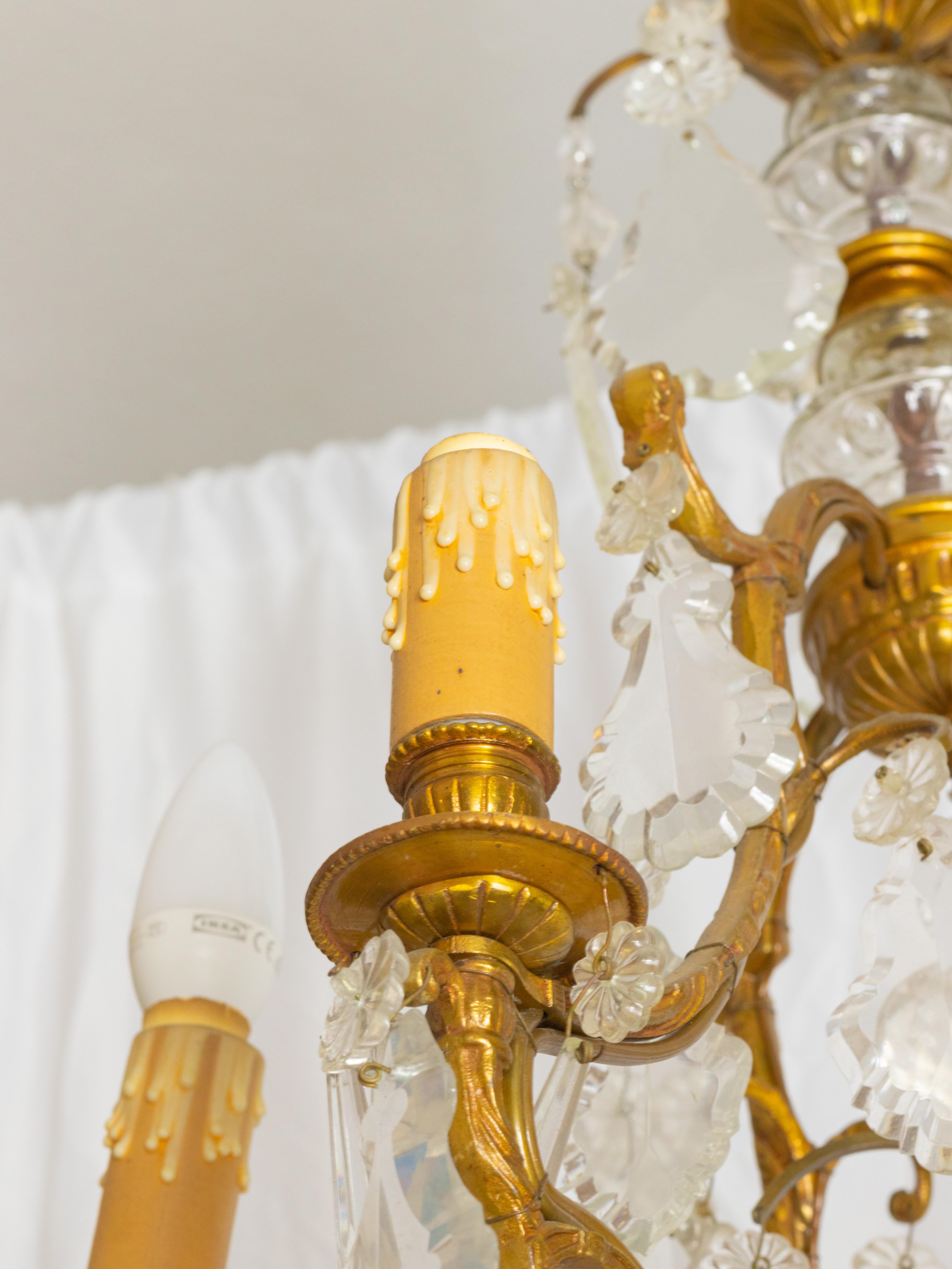 Araña de cristal de bronce Luis XV, seis luces, siglo XIX en Bueno estado para la venta en Lisbon, PT