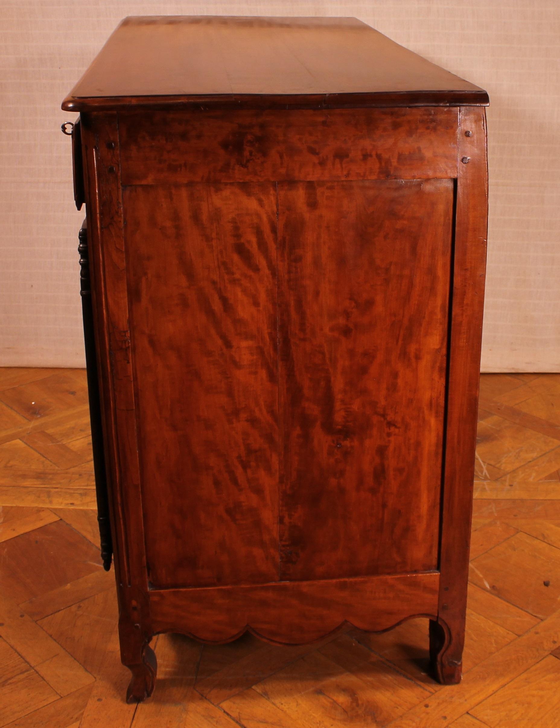 Louis XV Buffet in Cherrywood, 18th Century For Sale 1
